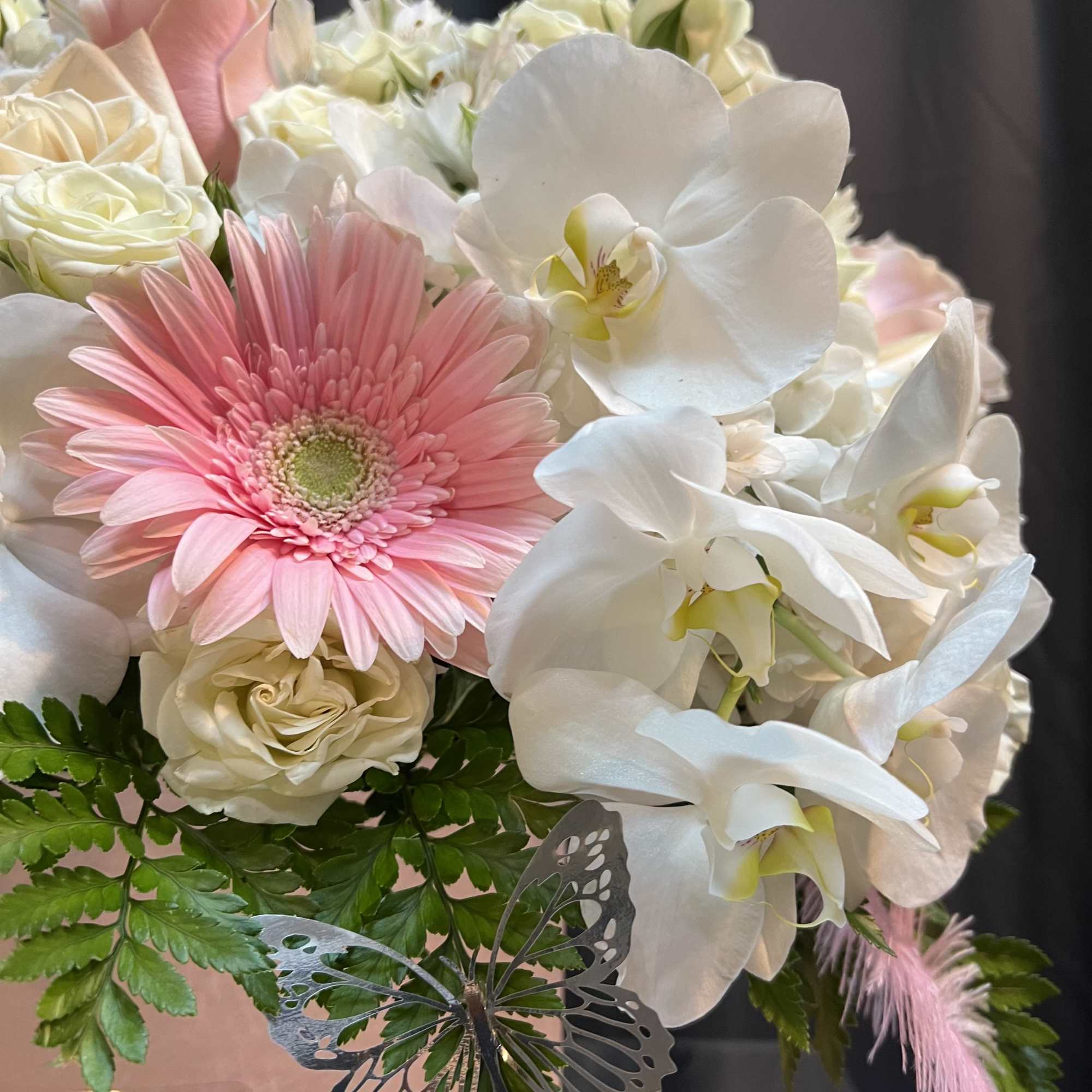 An unforgettable statement of elegance and romance, this astonishing luxury flower box