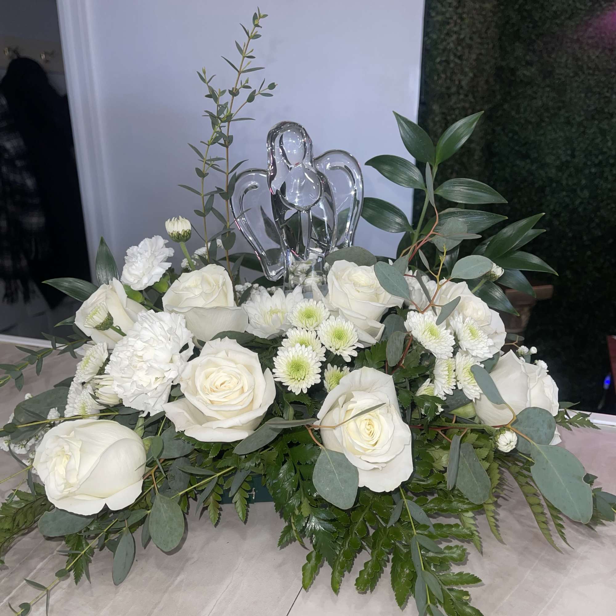 Light of Love Bouquet offers a serene expression of the season. Elegant