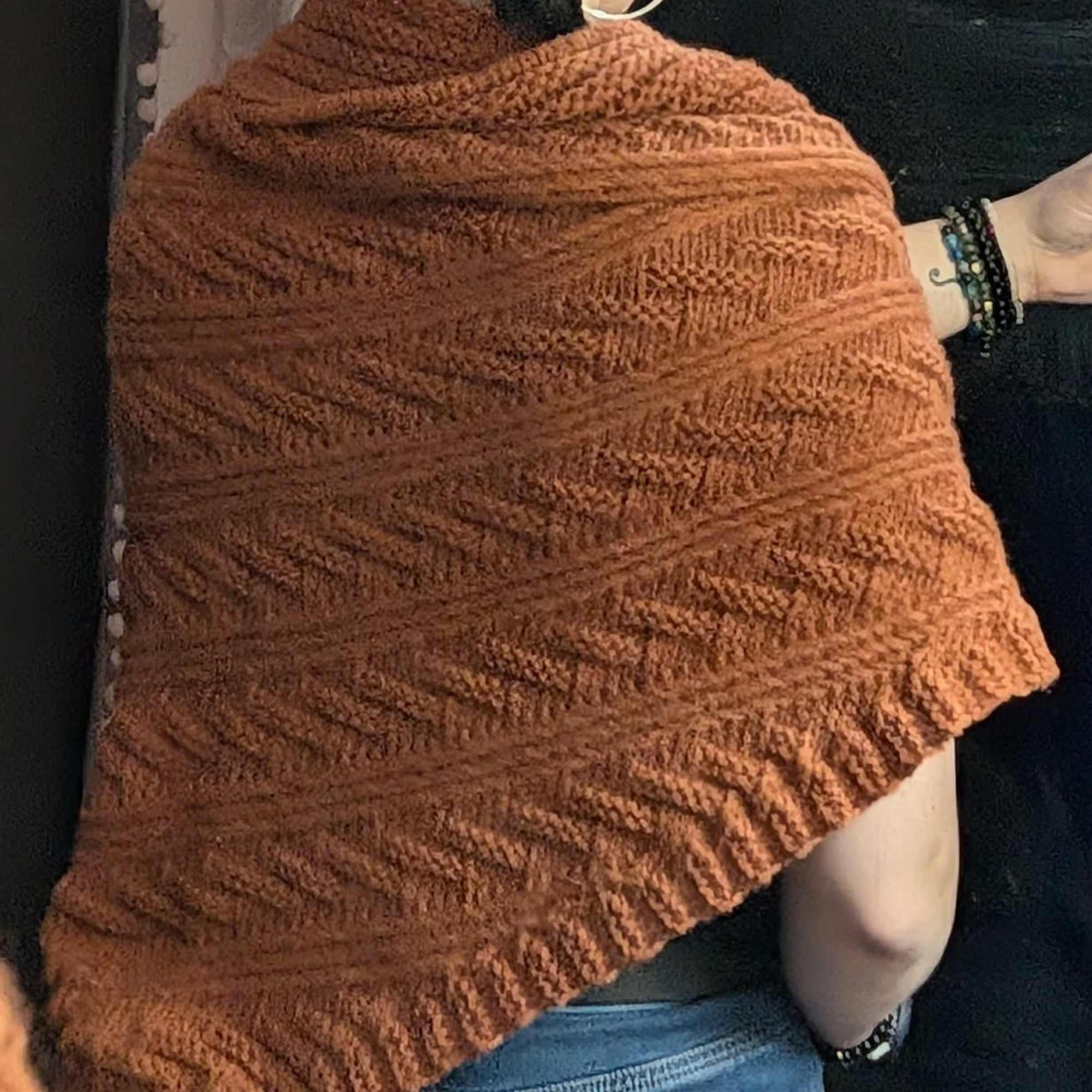 Made Of 100% Polyester With A Leather Buckle