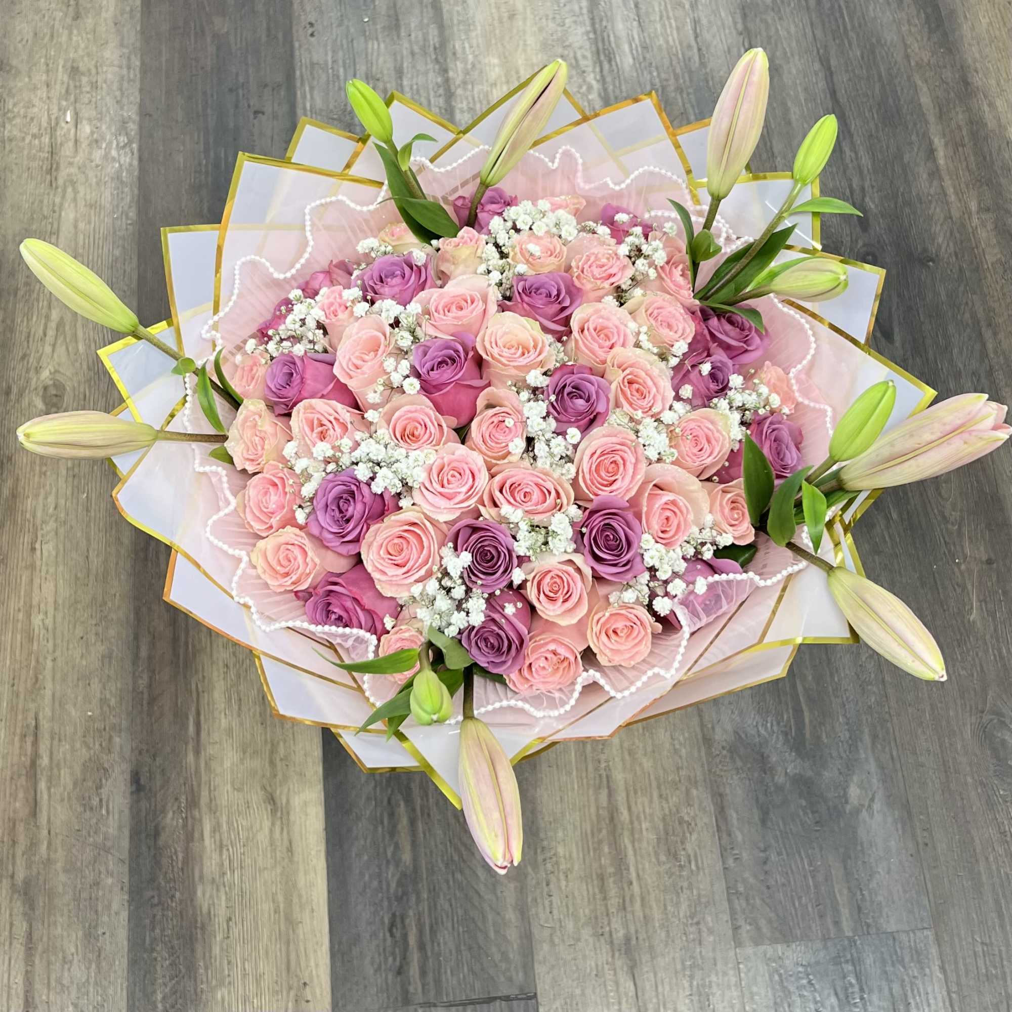 Buyer will receive 50 Roses in total.