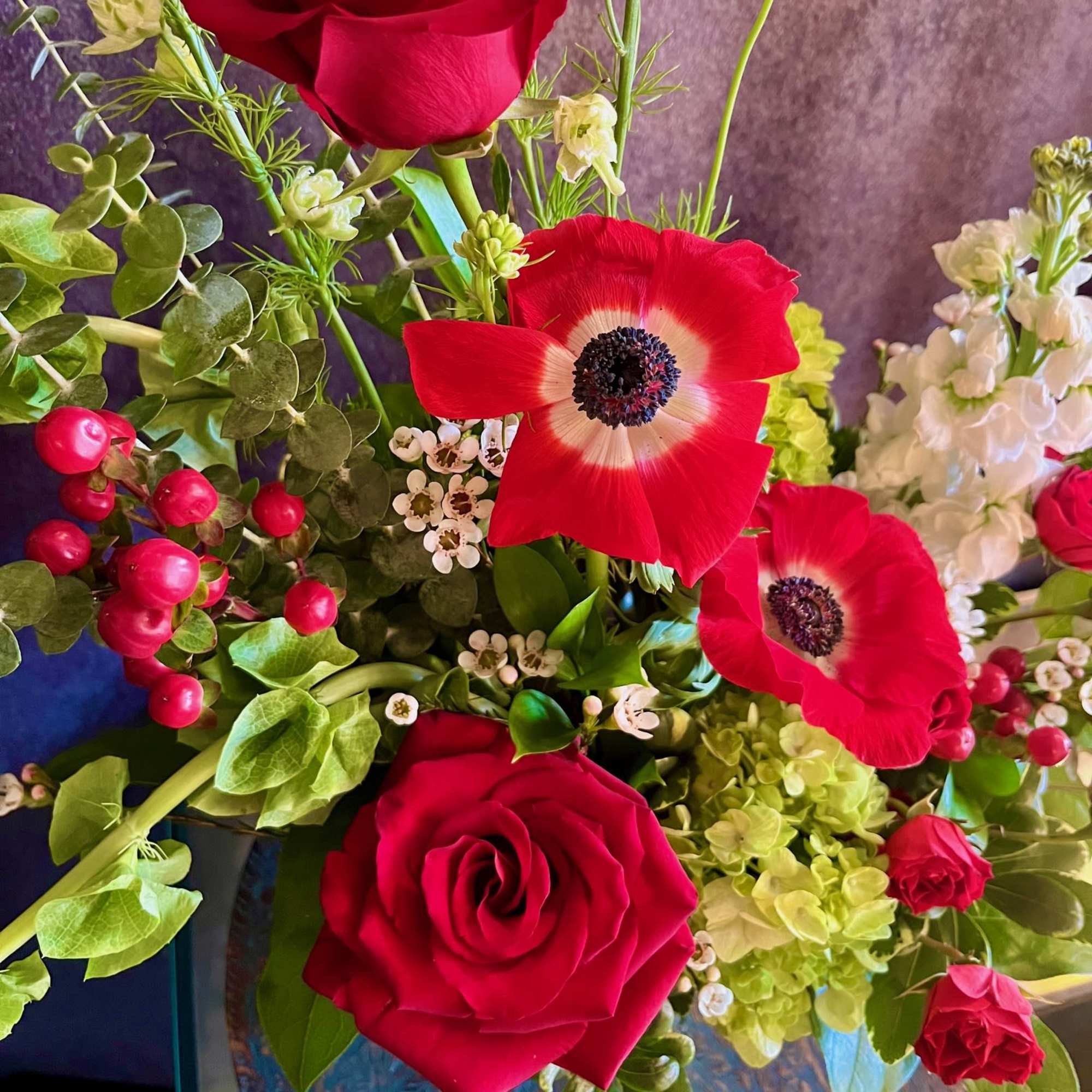 Make your valentine feel like a Queen with our beautiful "Queen of