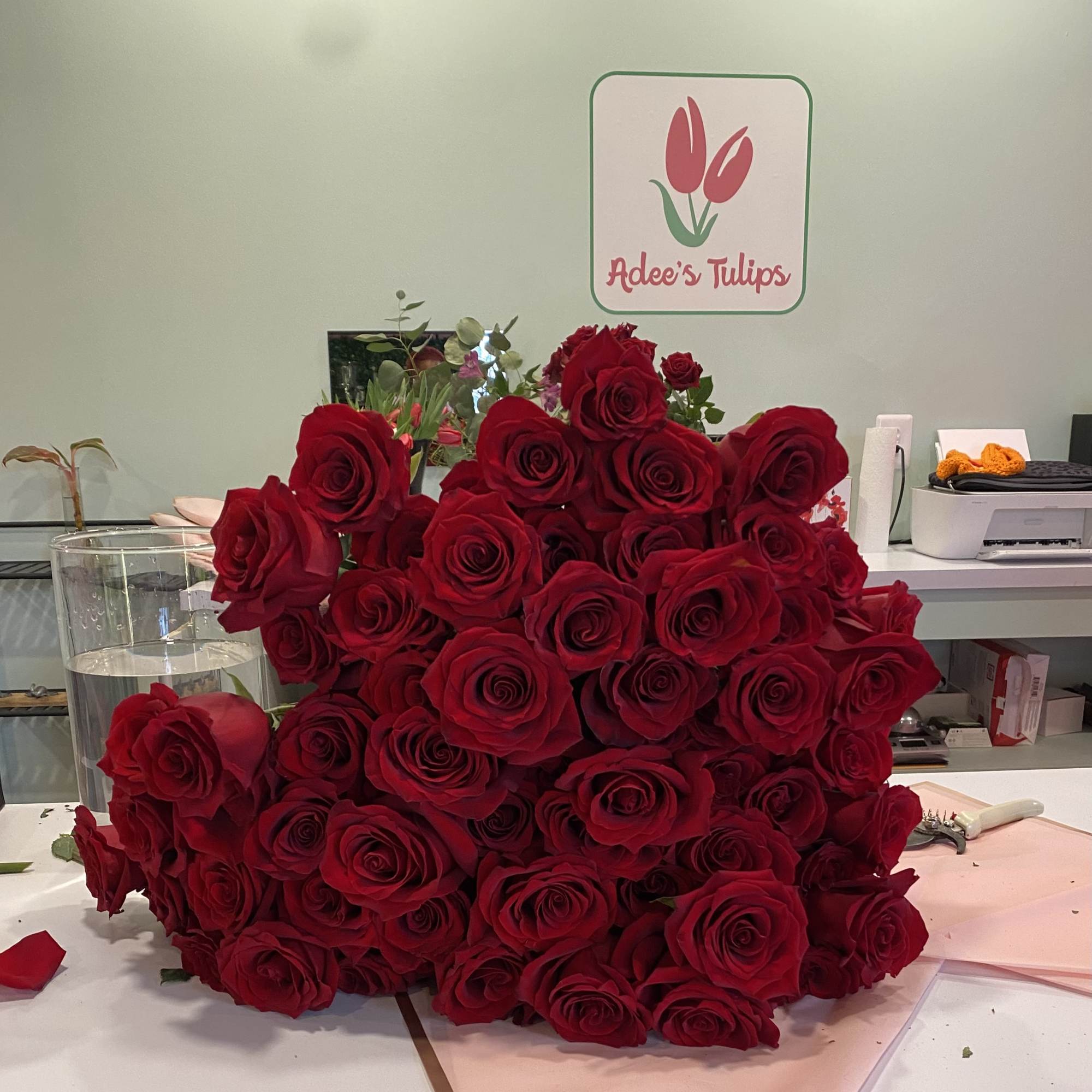 This bouquet is gorgeous and sure to stun! Two dozen red roses