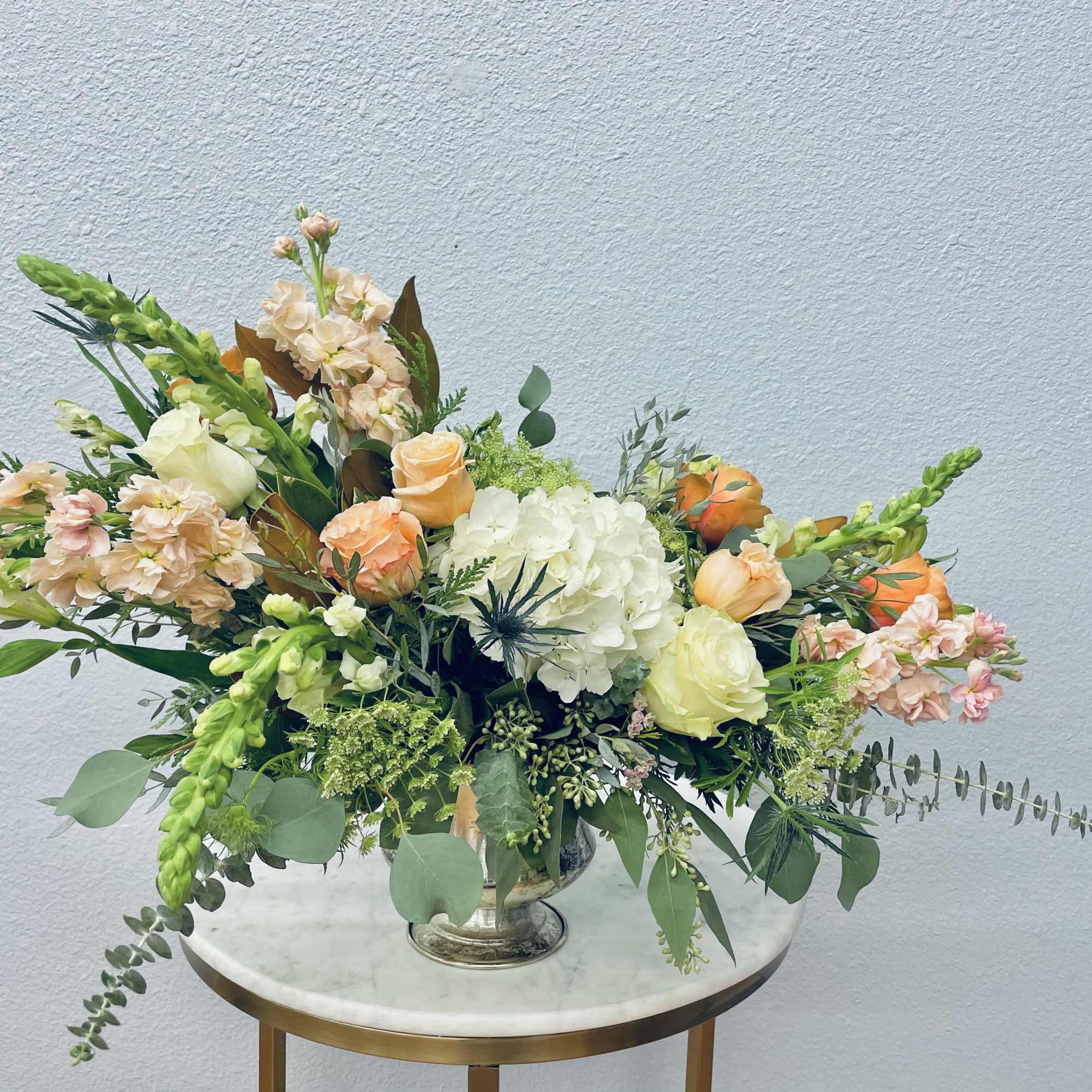 Color Palette: white, cream, blush, peach
Soft feminine tones of white, peach, blush