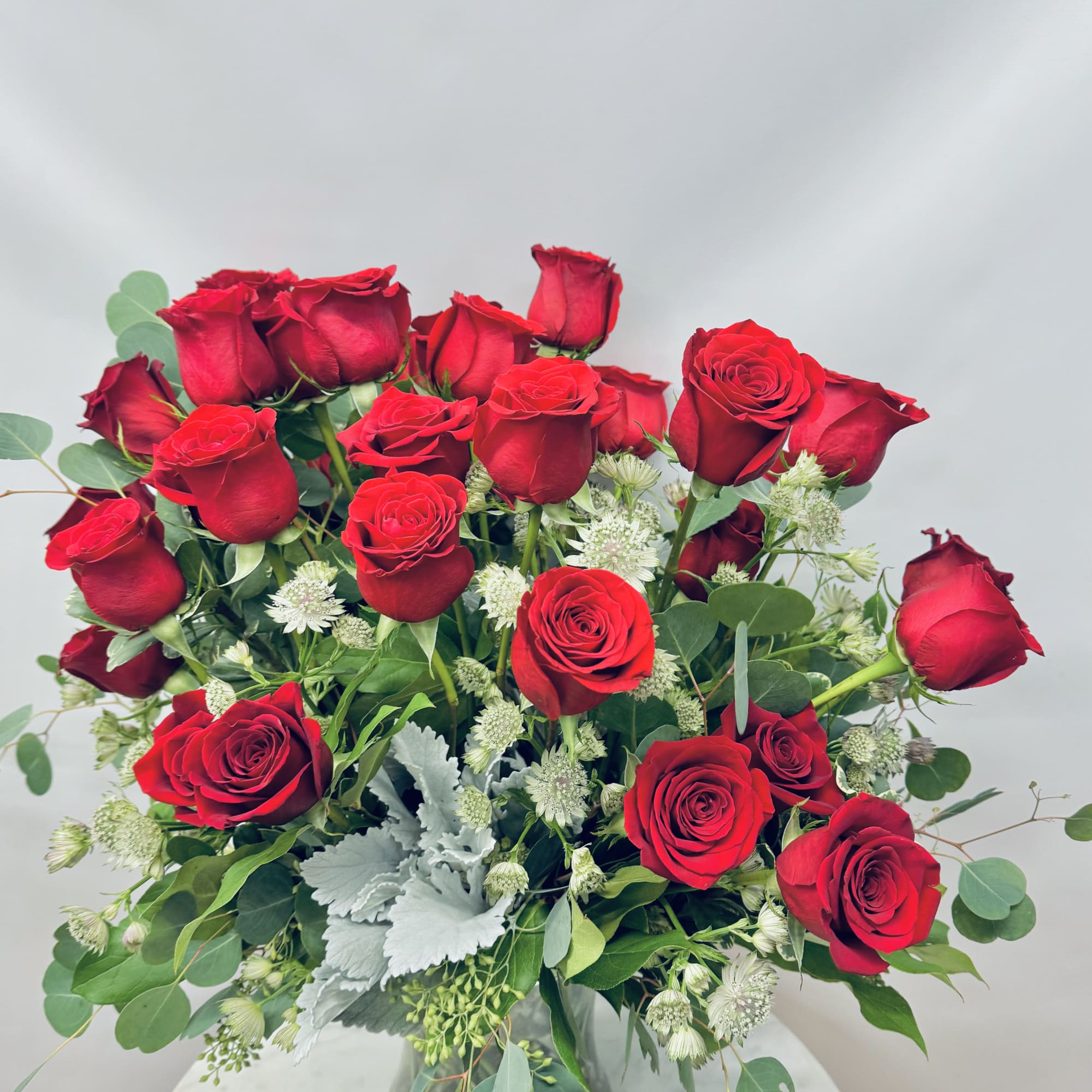 The classic romantic gift for your love. 
*Photo shows deluxe upgrade. 