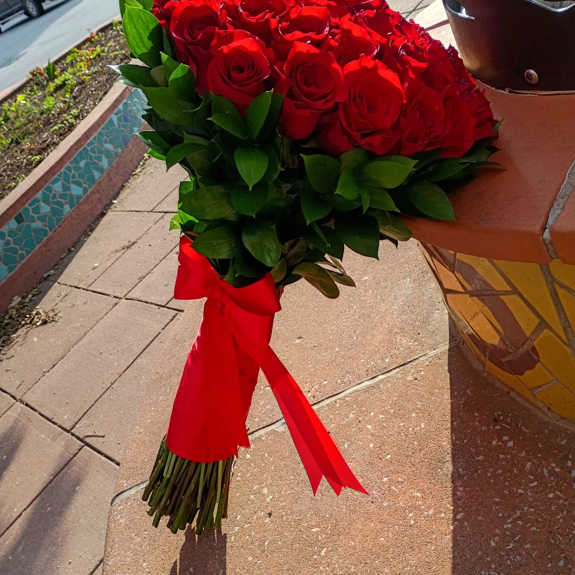 36 rosas de tallo largo  especial para San Valentin
36 roses with