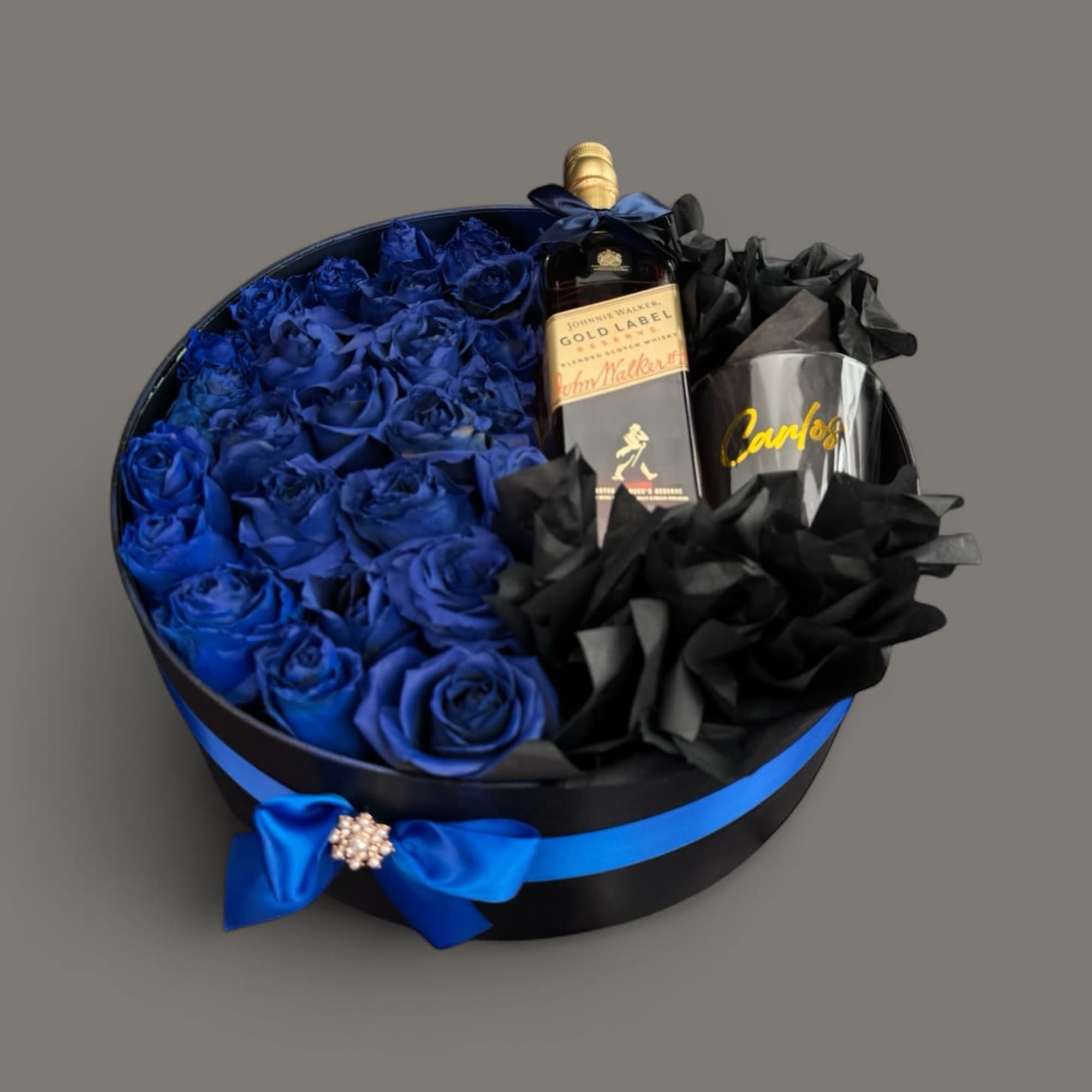 Premium Blue Roses
Gold Label 7.5ml
Personalized Mug
Father's Day Balloons
&mdash;&mdash;&mdash;&mdash;&mdash;&mdash;&mdash;&mdash;&mdash;&mdash;&mdash;&mdash;&mdash;
Rosas Premium Azules.
Gold Label 7.5Ml
Taza