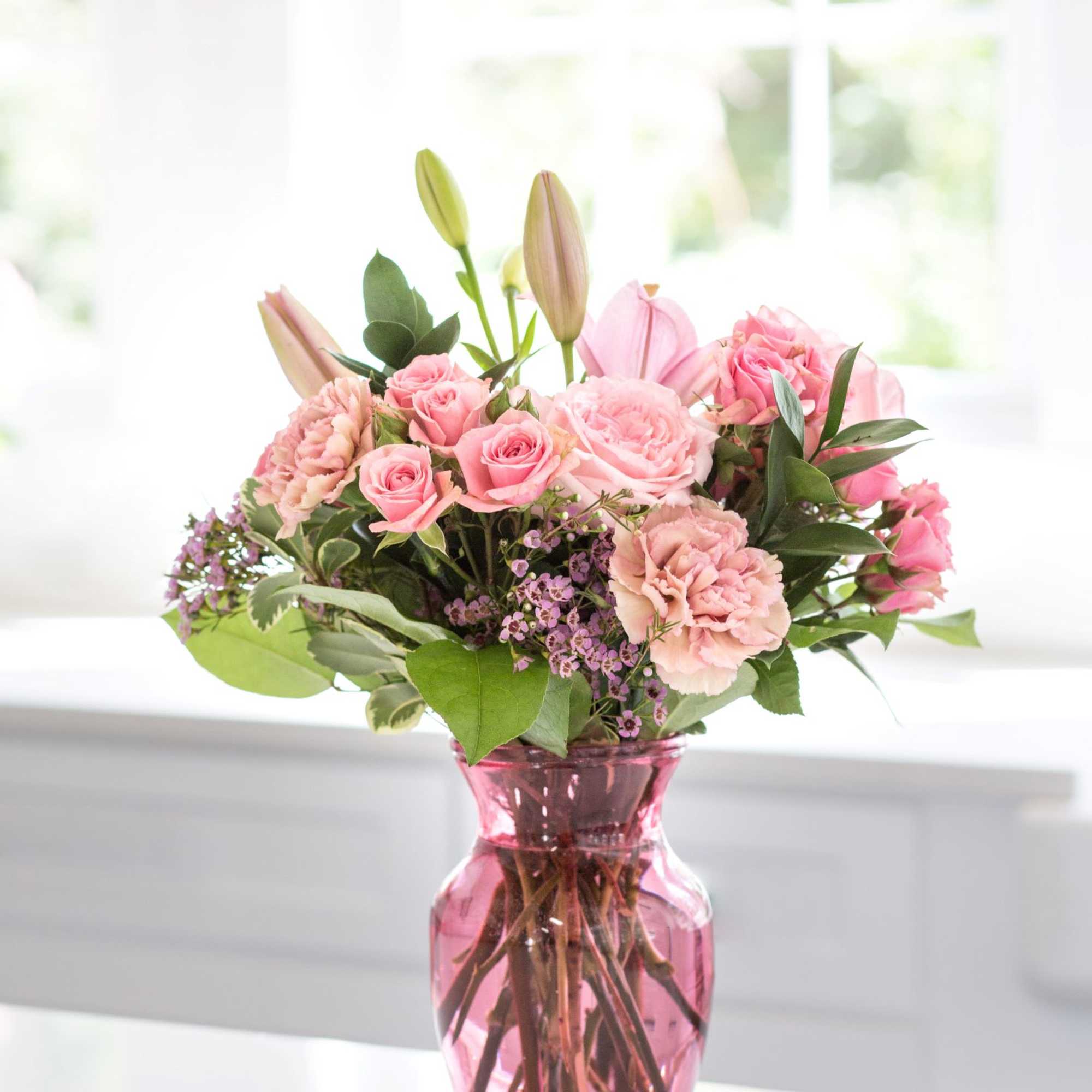 Amour Rouge is a bold and expressive celebration of romance, designed to