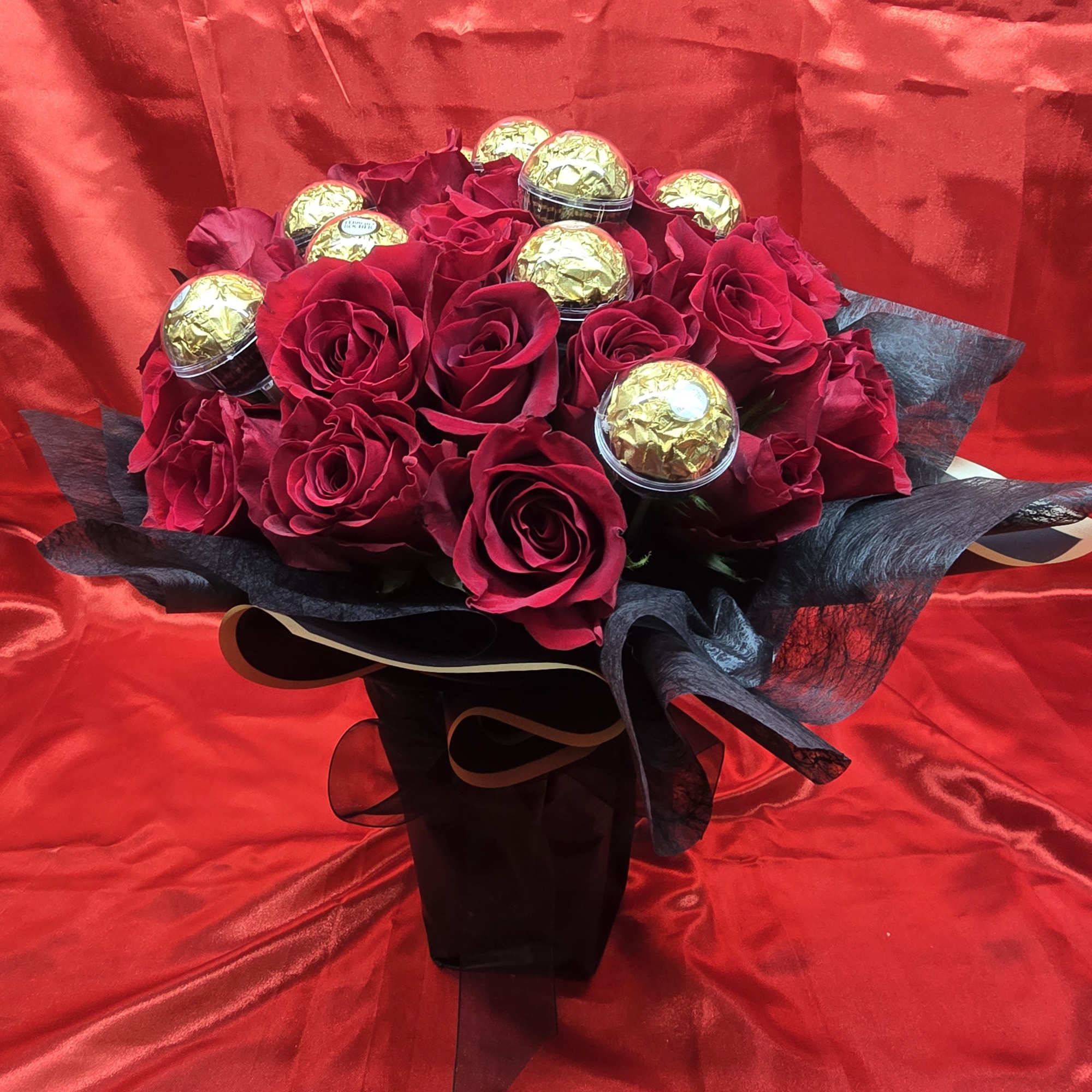 3 Dozen red roses with
Ferrero Rocher chocolates 
Trendy design
#FerreroRocherBouquet
#TikTokTrend
