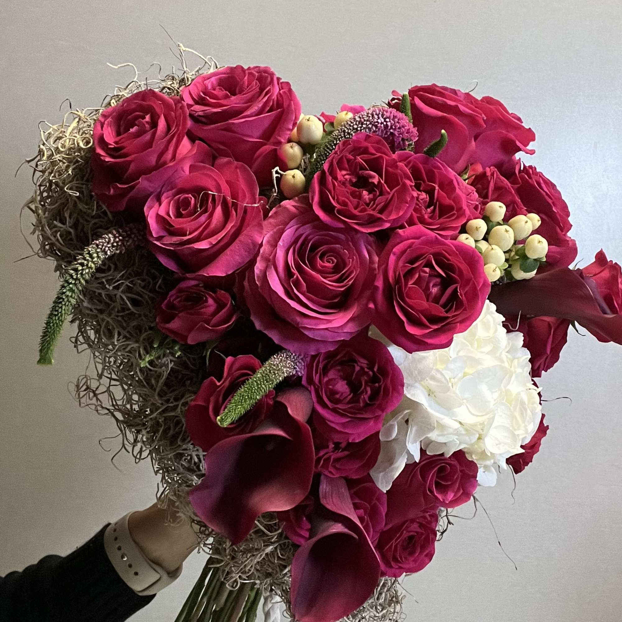 Ecuadorian Roses + Flowers
Substitution &amp; Design Policy

AS SIMILAR AS POSSIBLE

Each floral arrangement