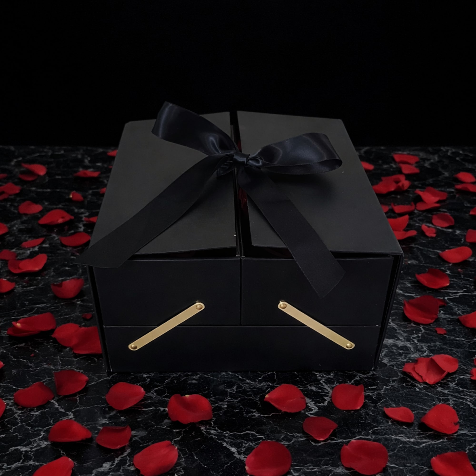 Globally renowned for their beauty, longevity, and timeless elegance. Hand-picked at peak