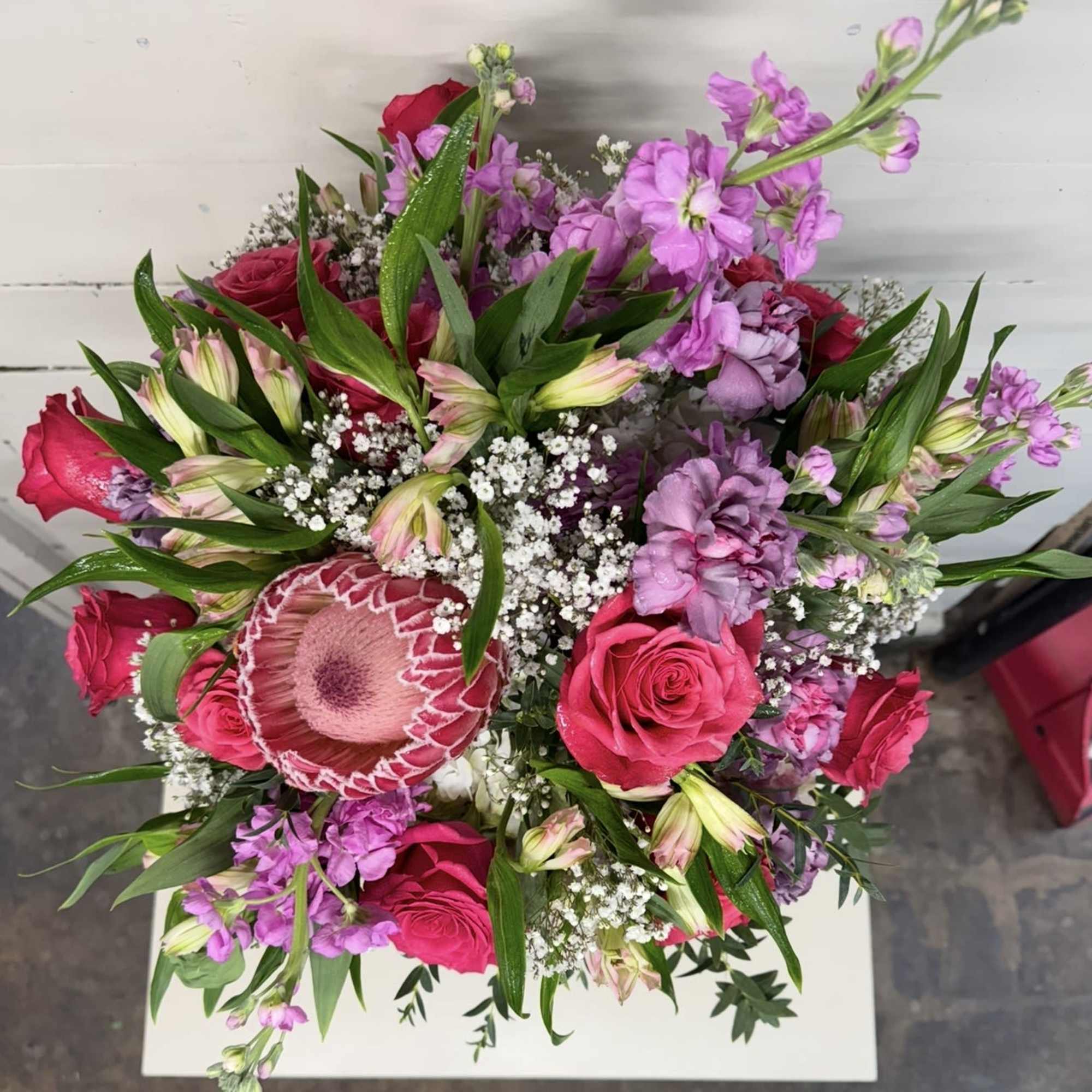 Surprise your special one with this gorgeous arrangement and show them that
