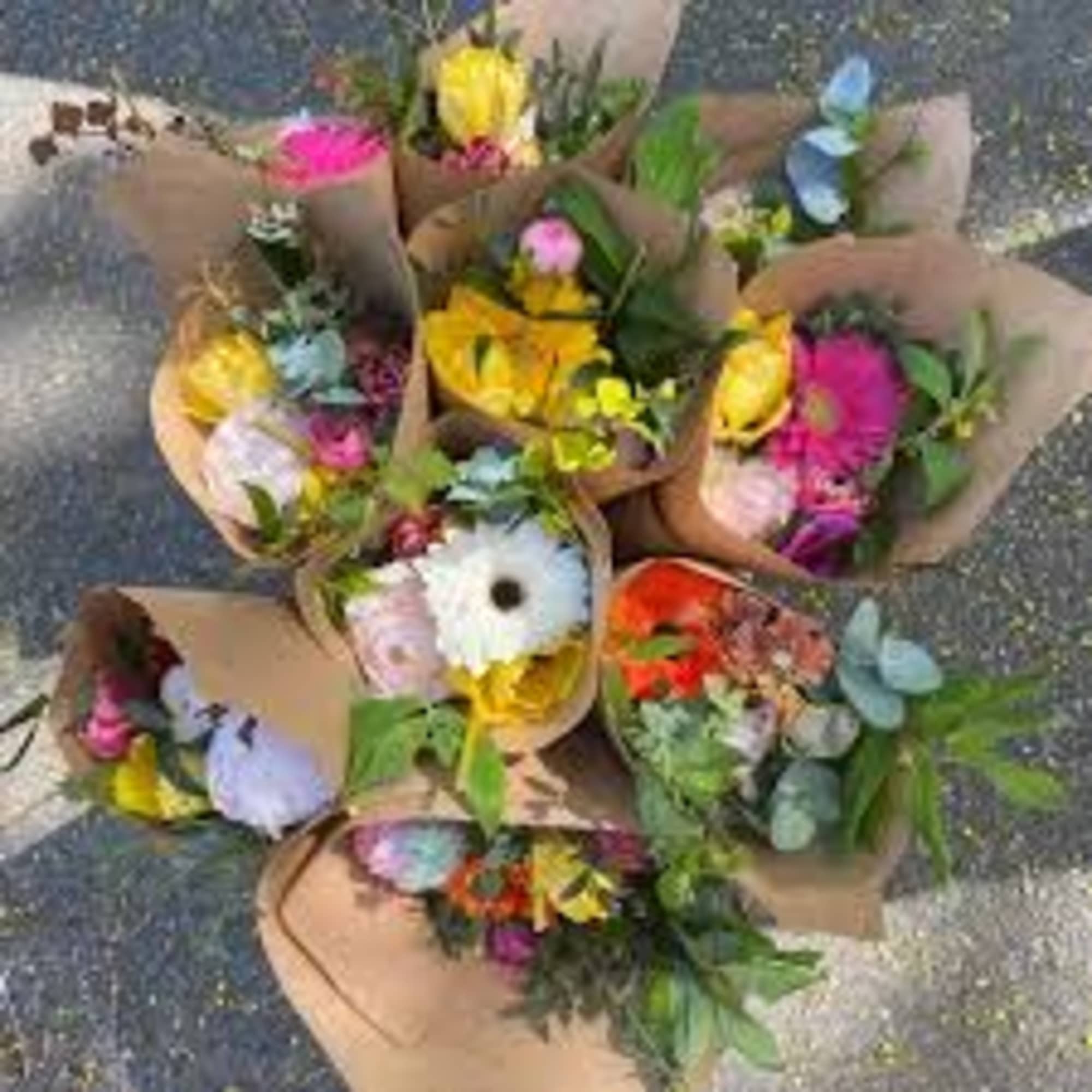 Enjoy fresh flowers in your home each week.  Your first delivery