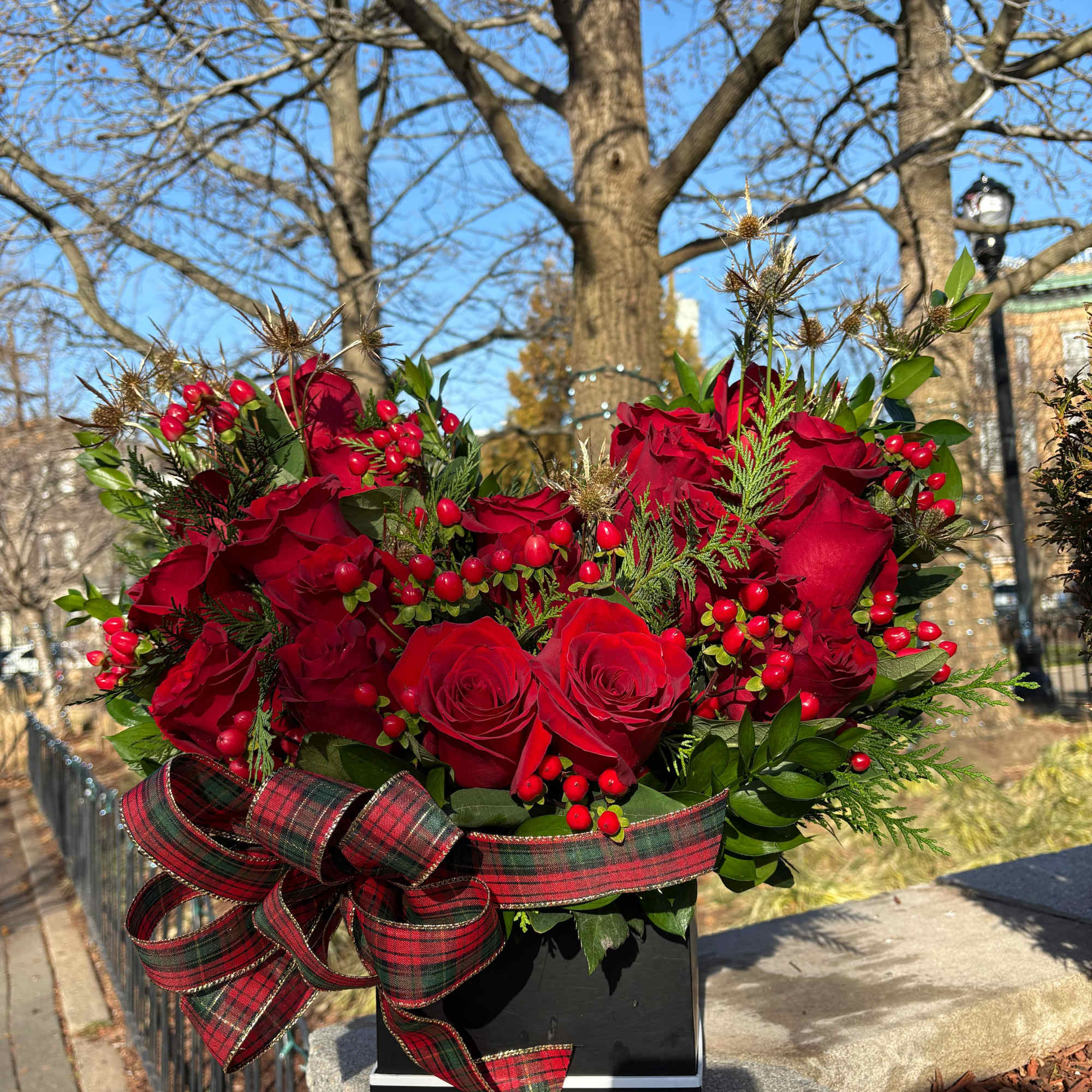 Royal Heart is an elegant and meaningful floral arrangement. Featuring premium red