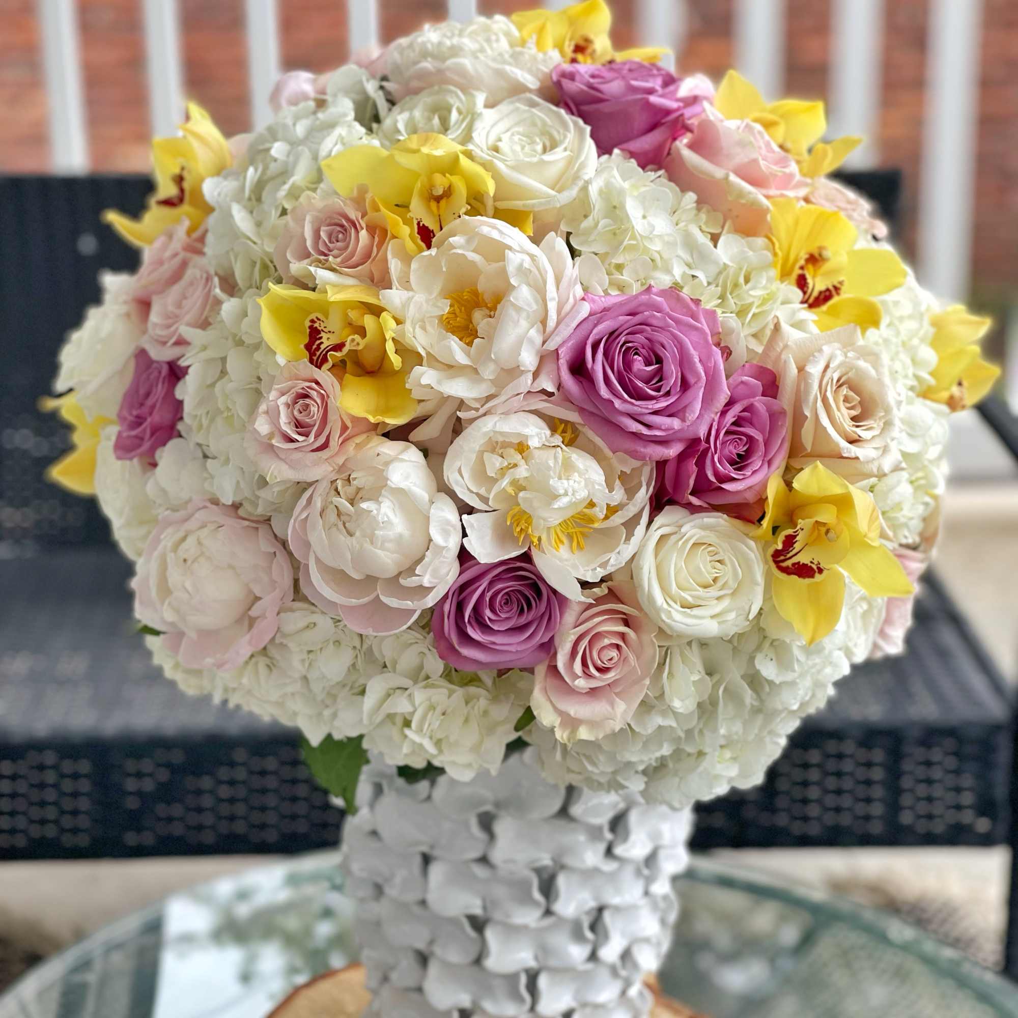 Fifth Avenue is the ultimate arrangement for MOM.

- Delicately arranged by our