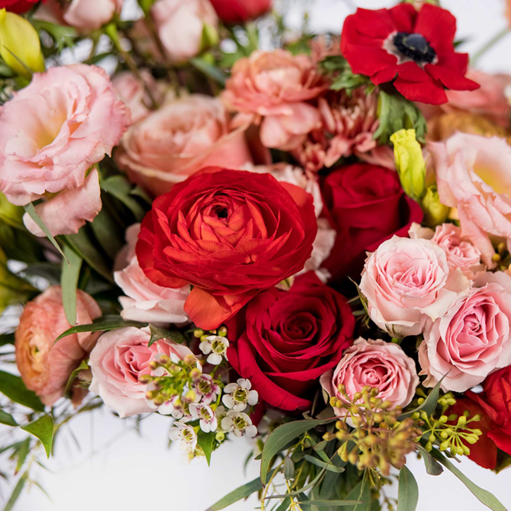 Say it with flowers&mdash;hugs, kisses, and all the heart eyes. Our XOXO