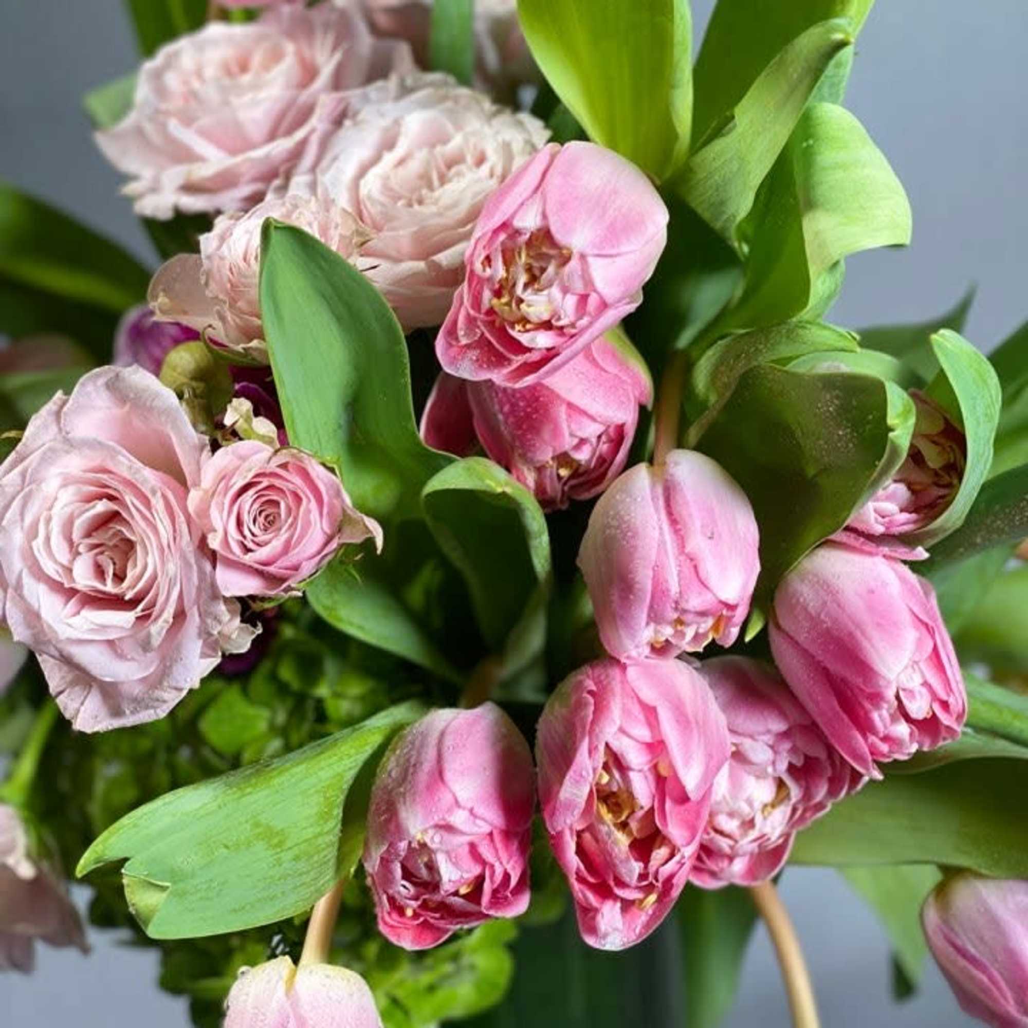 A sweet and elegant arrangement that evokes a classic style and made