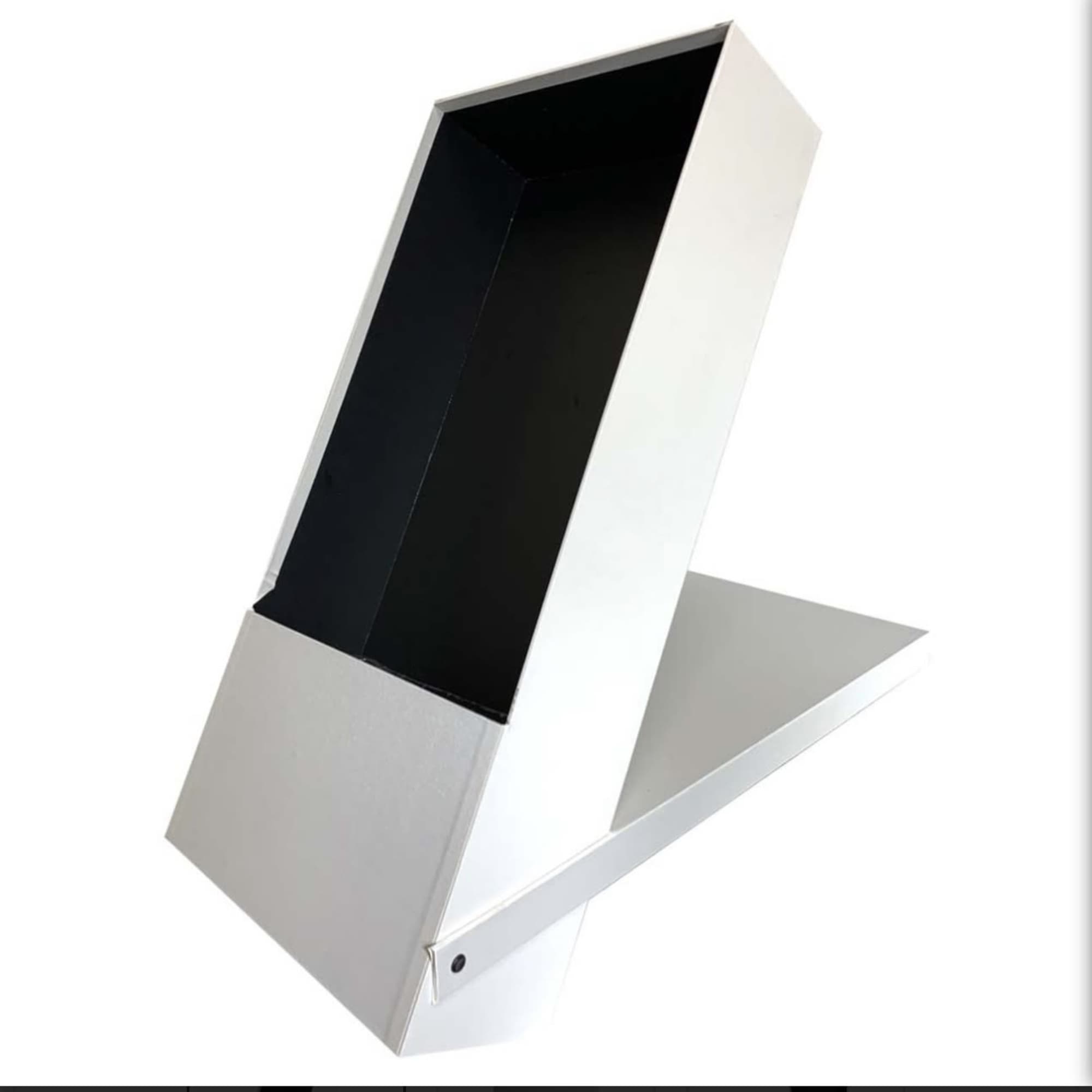 BEAUTIFUL STAND UP BOX WITH 25 PREMIUM IMPORTED ROSES, YOUR SELECT 