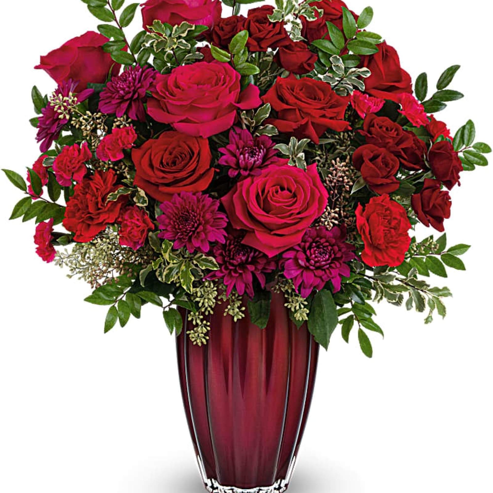 Two glorious gifts in one, this beautiful rose bouquet looks absolutely breathtaking