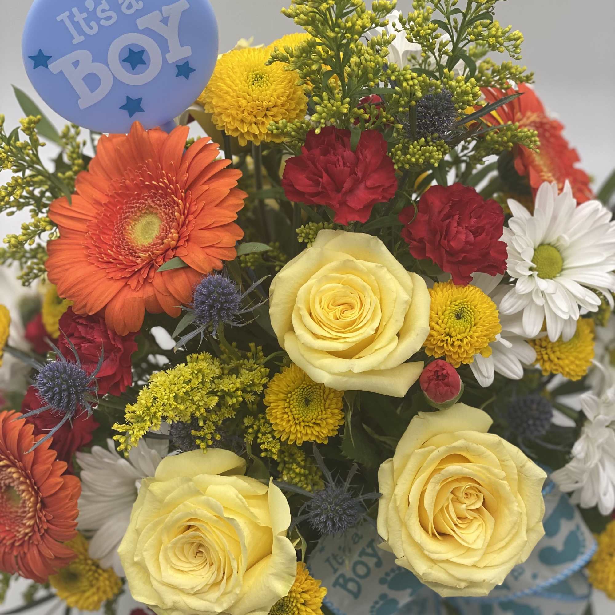 A bright and vibrant mix of colors to welcome the new baby