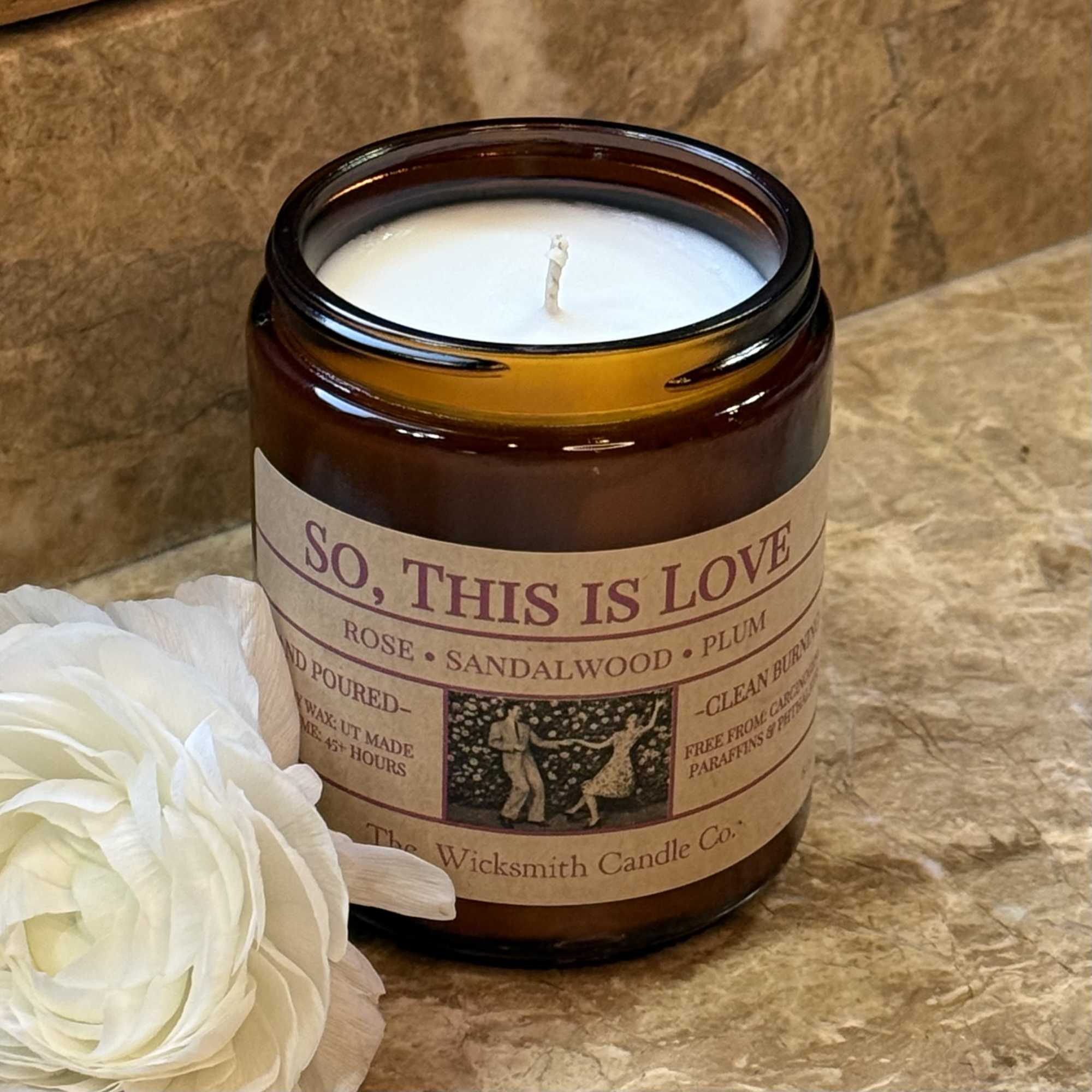 A romantic and alluring mixture of delicate rose, creamy sandlewood, and ripe