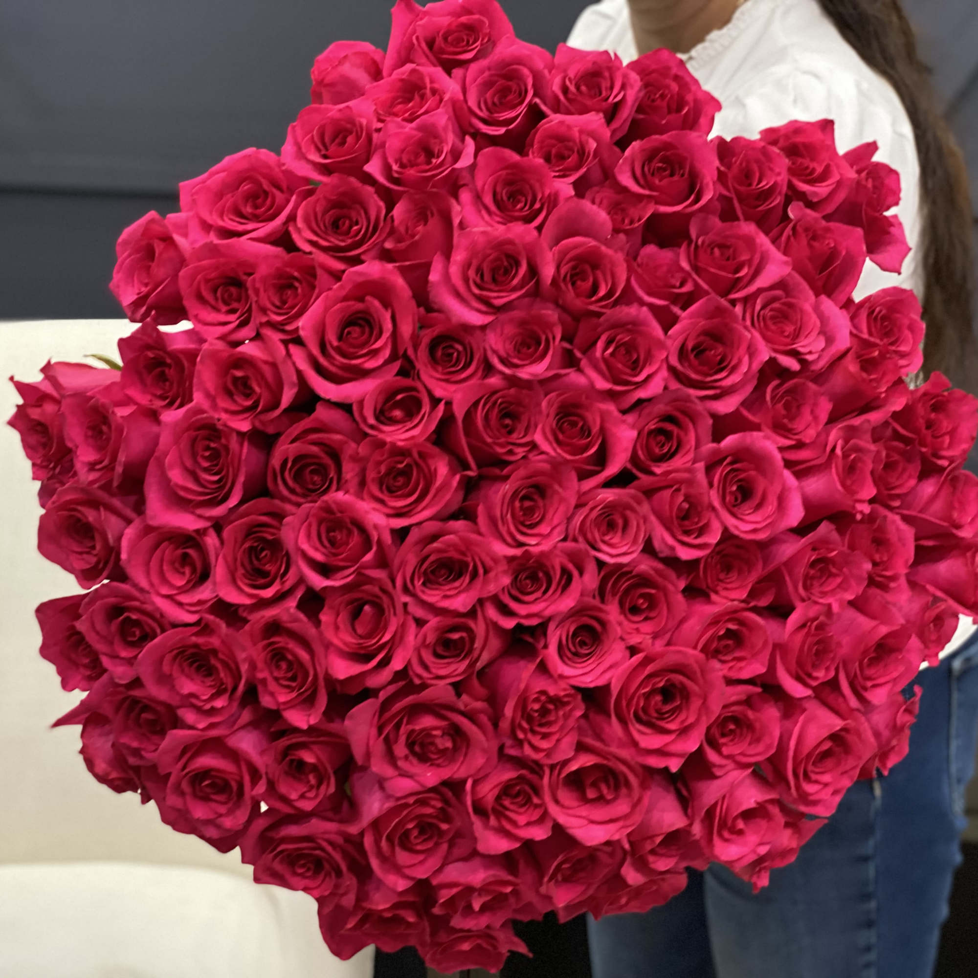 100 Hot Pink Roses Hand-crafted bouquet 

***VASE NOT INCLUDED
