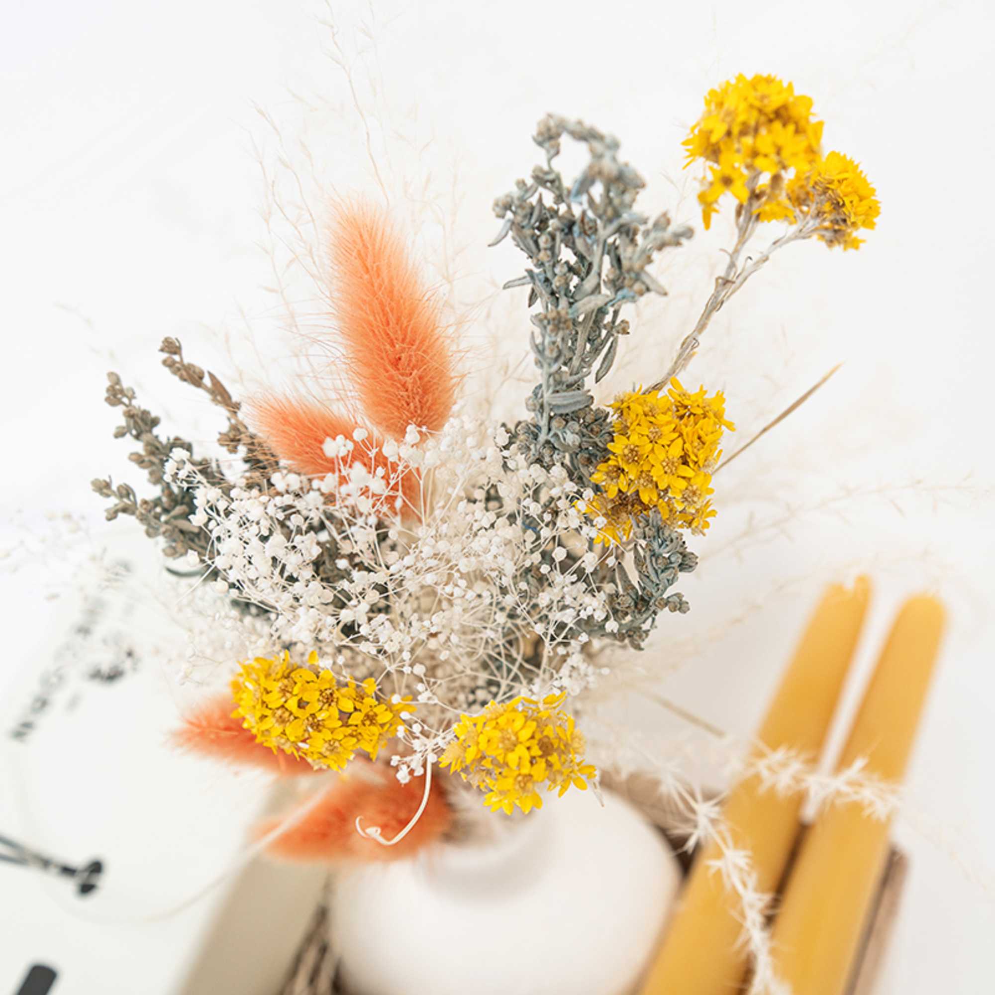 The perfect gift for the candle lover in your life!

Gift Box Includes: