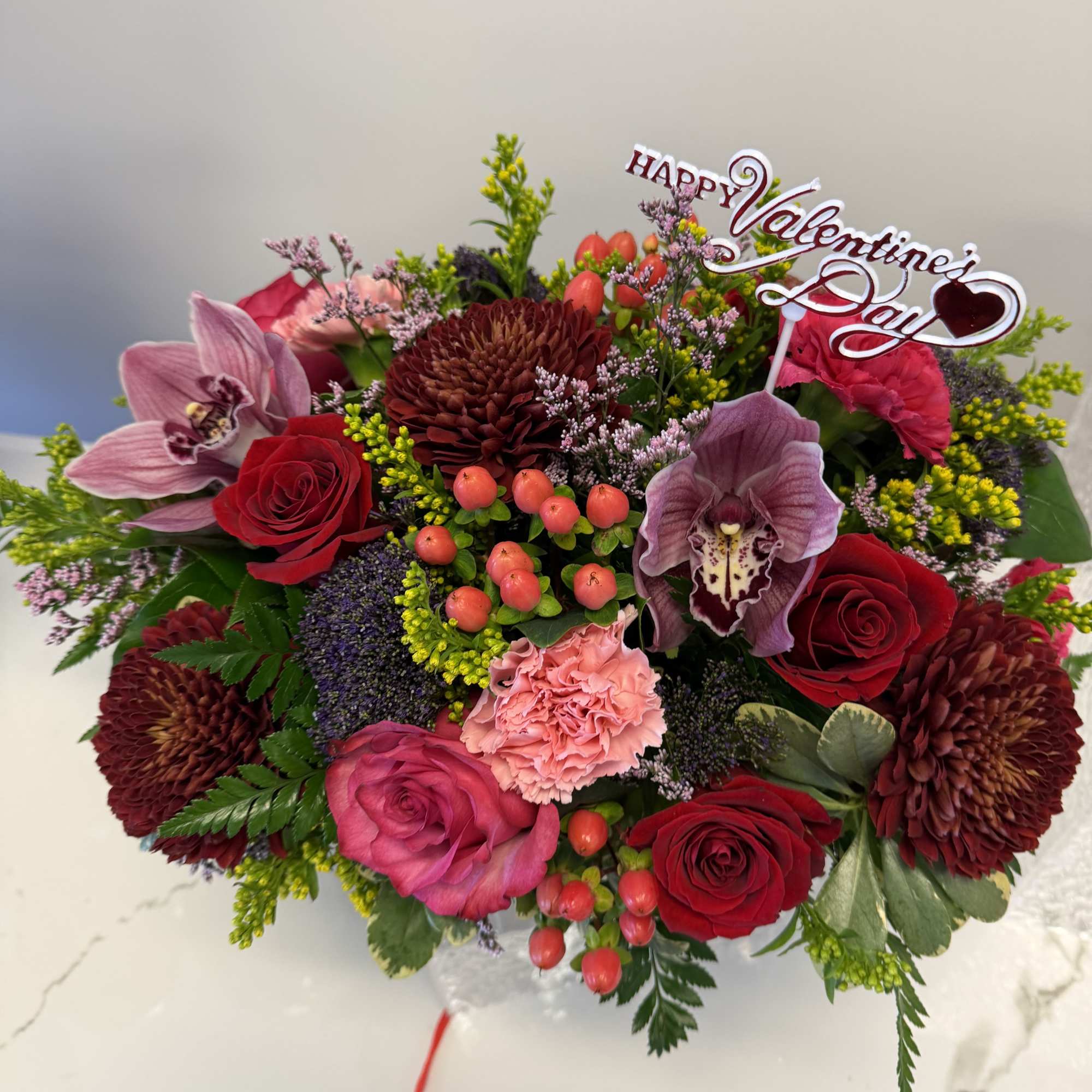Celebrate love in full bloom with this luxurious Valentine&rsquo;s Day floral arrangement.