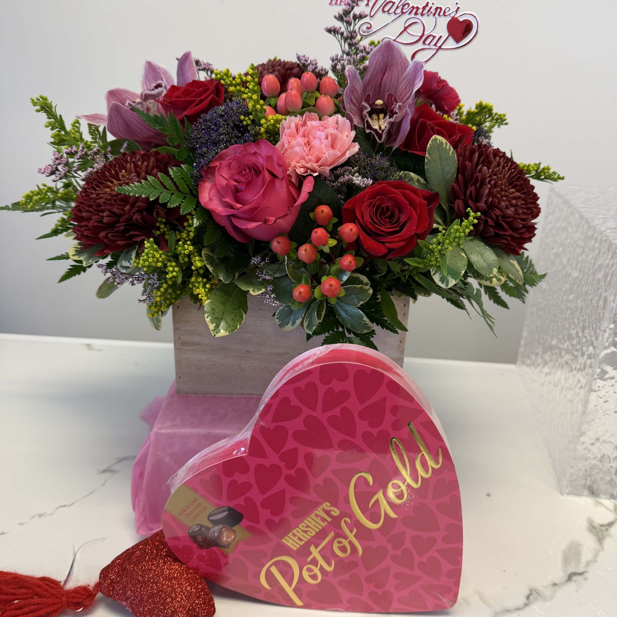 Celebrate love in full bloom with this luxurious Valentine&rsquo;s Day floral arrangement.