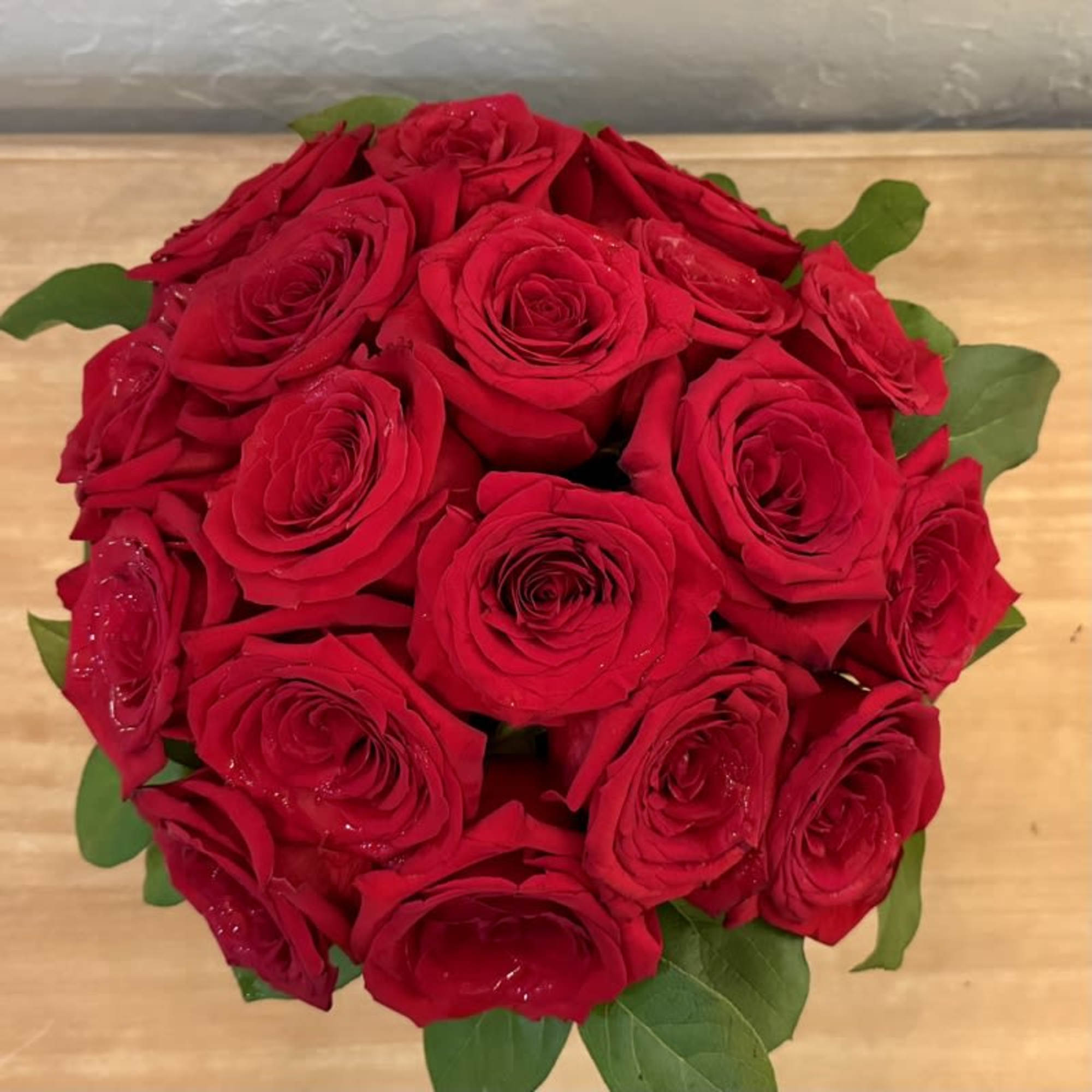 Stacy's Mom has got it going on! This arrangement is a showstopper