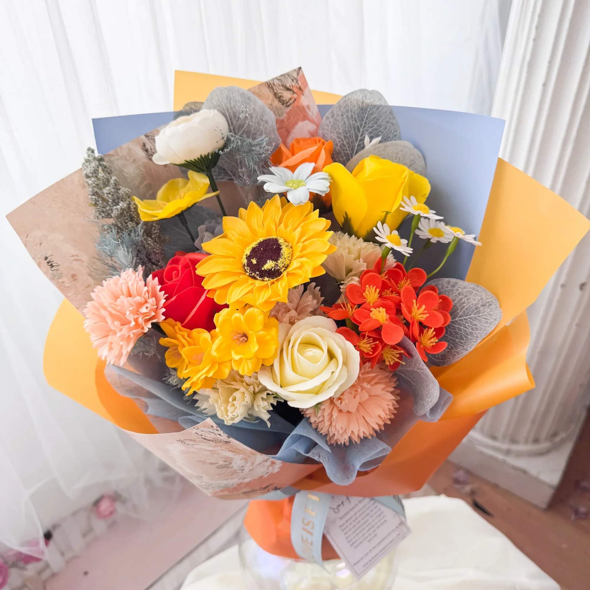 Soap flower bouquet in orange and sky blue, Korean-style wrapping, 3 sizes

A