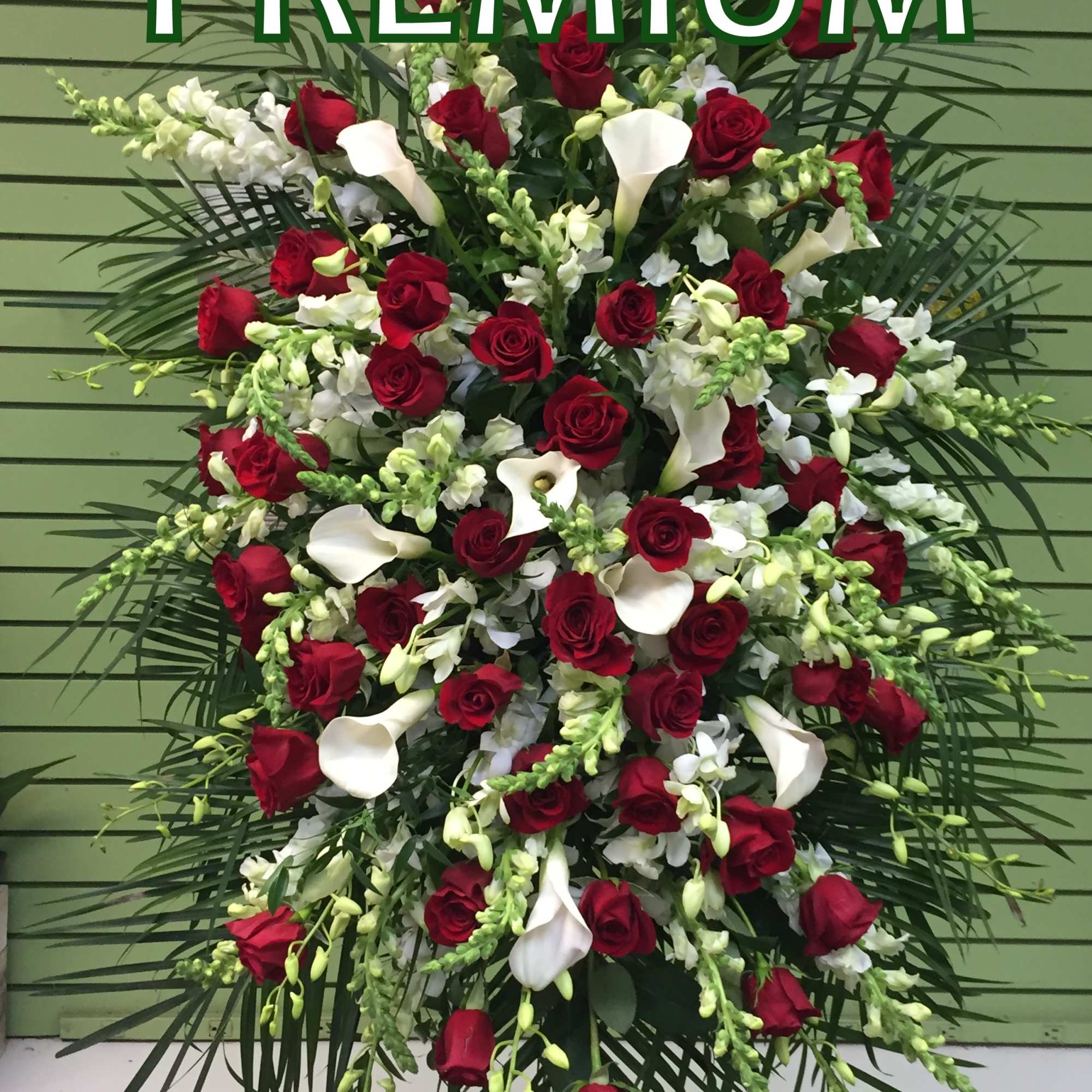 Beautiful selection of premium  flowers for an elegant and stately expression