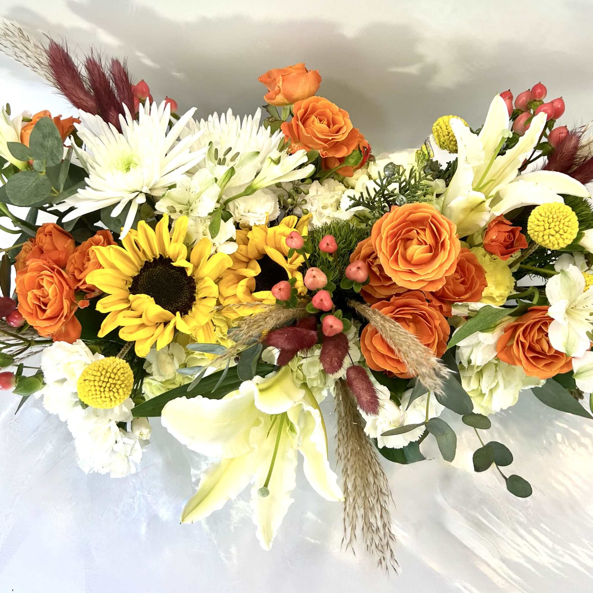 This masculine arrangement is your 'go to gift' to the office, home