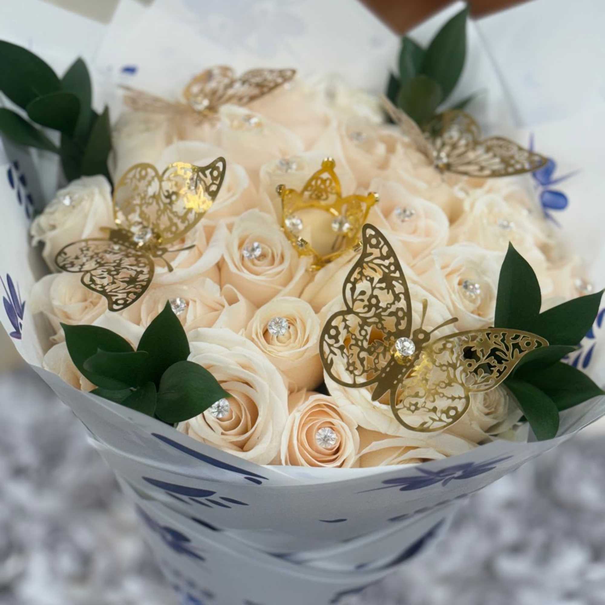 Immerse yourself in the elegance and purity of our White Roses Bouquet