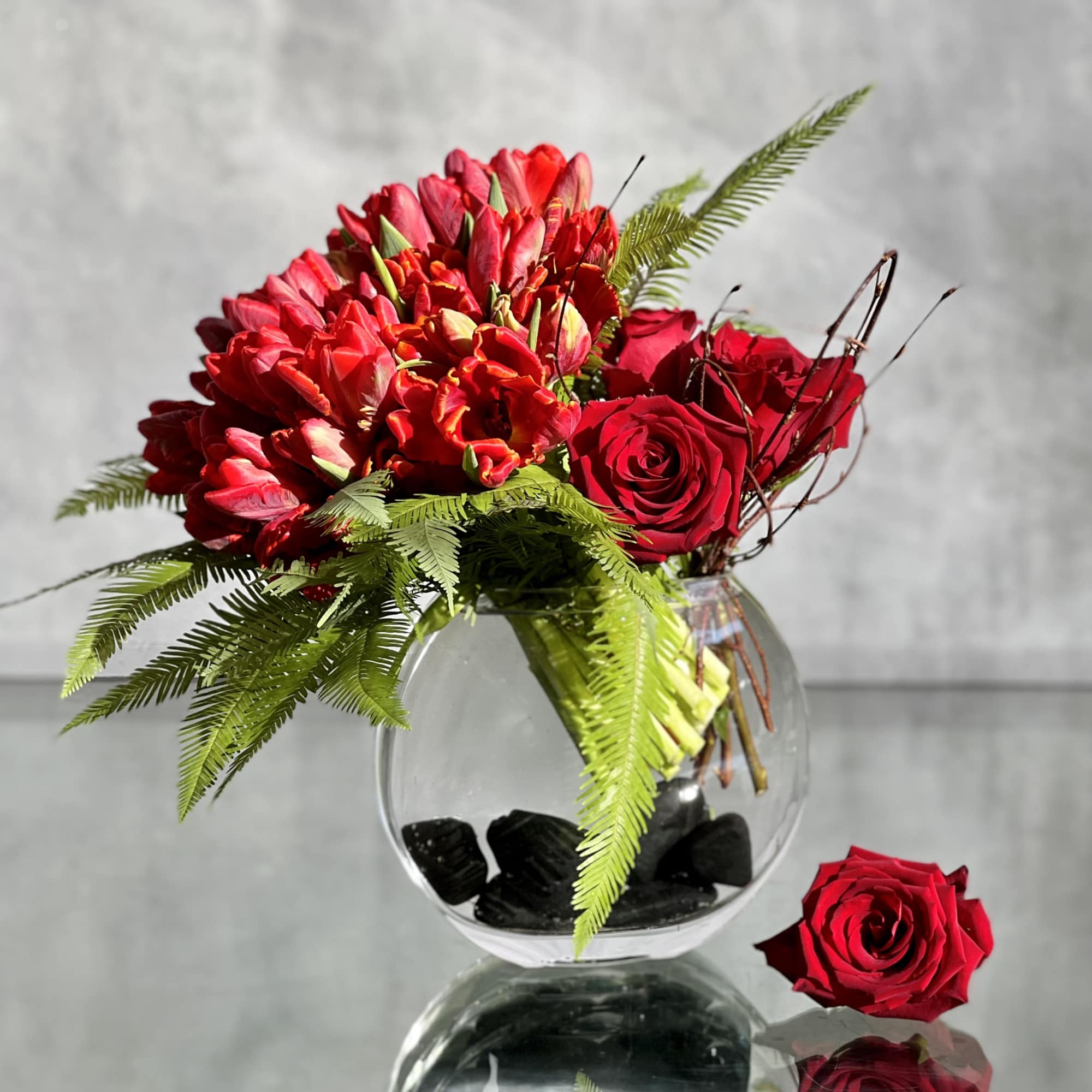 This simple yet striking tulip bouquet of 30 Stems of imported Dutch