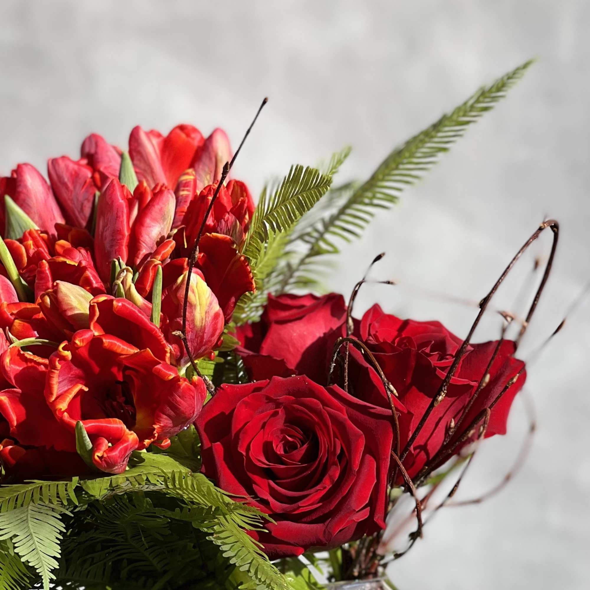This simple yet striking tulip bouquet of 30 Stems of imported Dutch