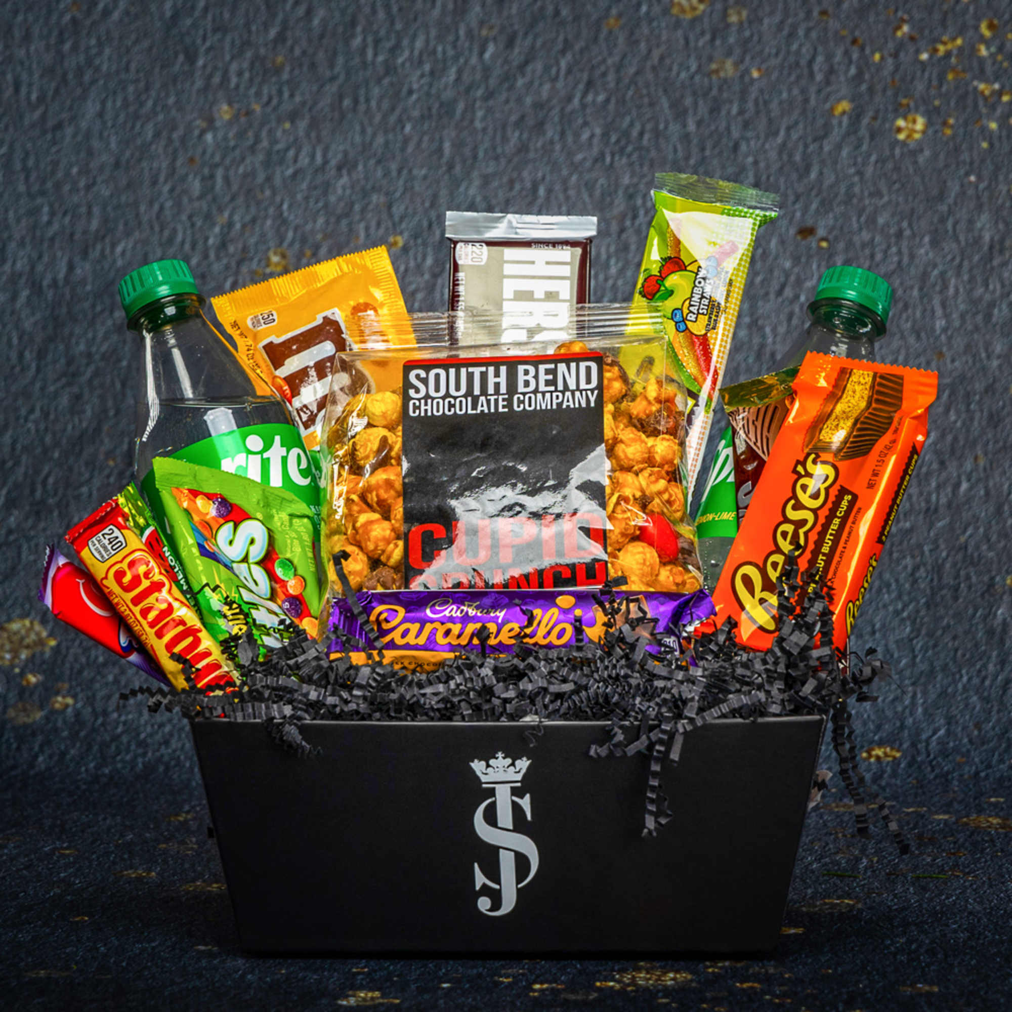 This snack basket is a great gift for family members, friends, or