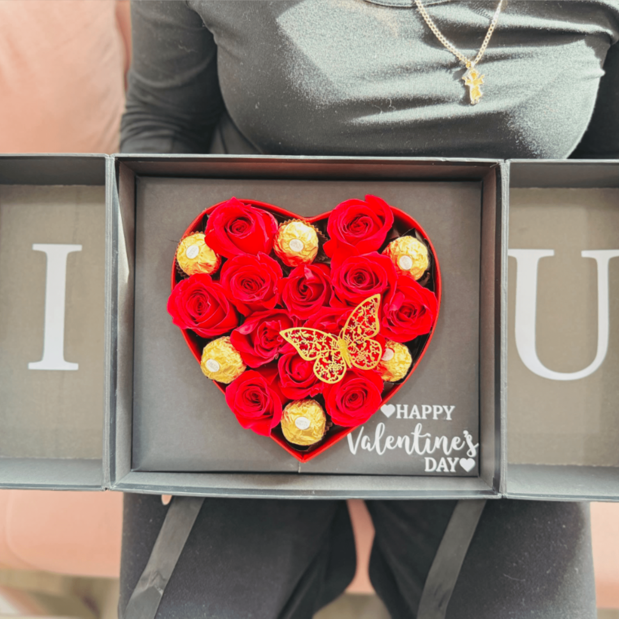 Looking for a different way to give your roses this valentine&acute;s day?