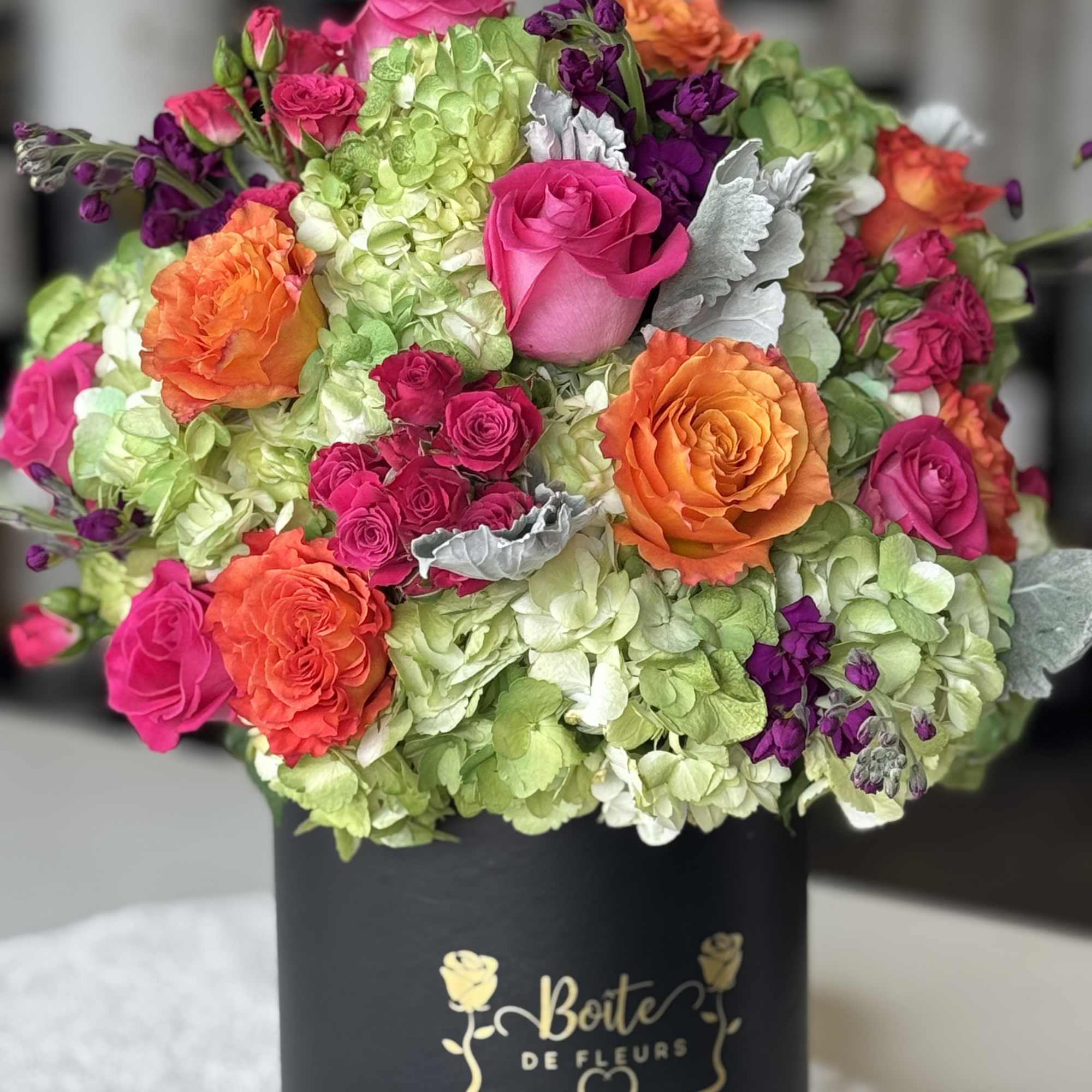 Tropical colors make this Garden of Eden a summer dream. Brighten up