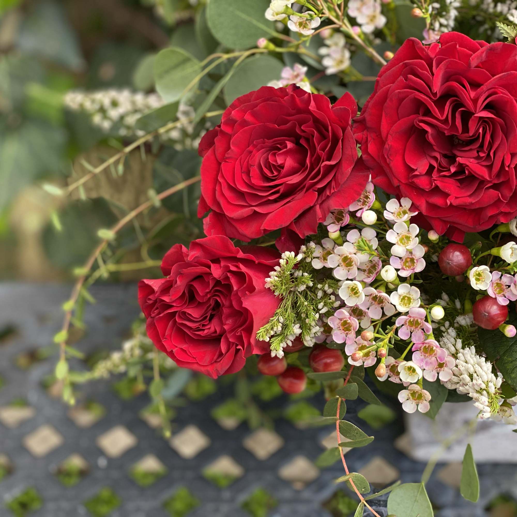 The subtle holiday design is perfect for seasonal decor. With vibrant red