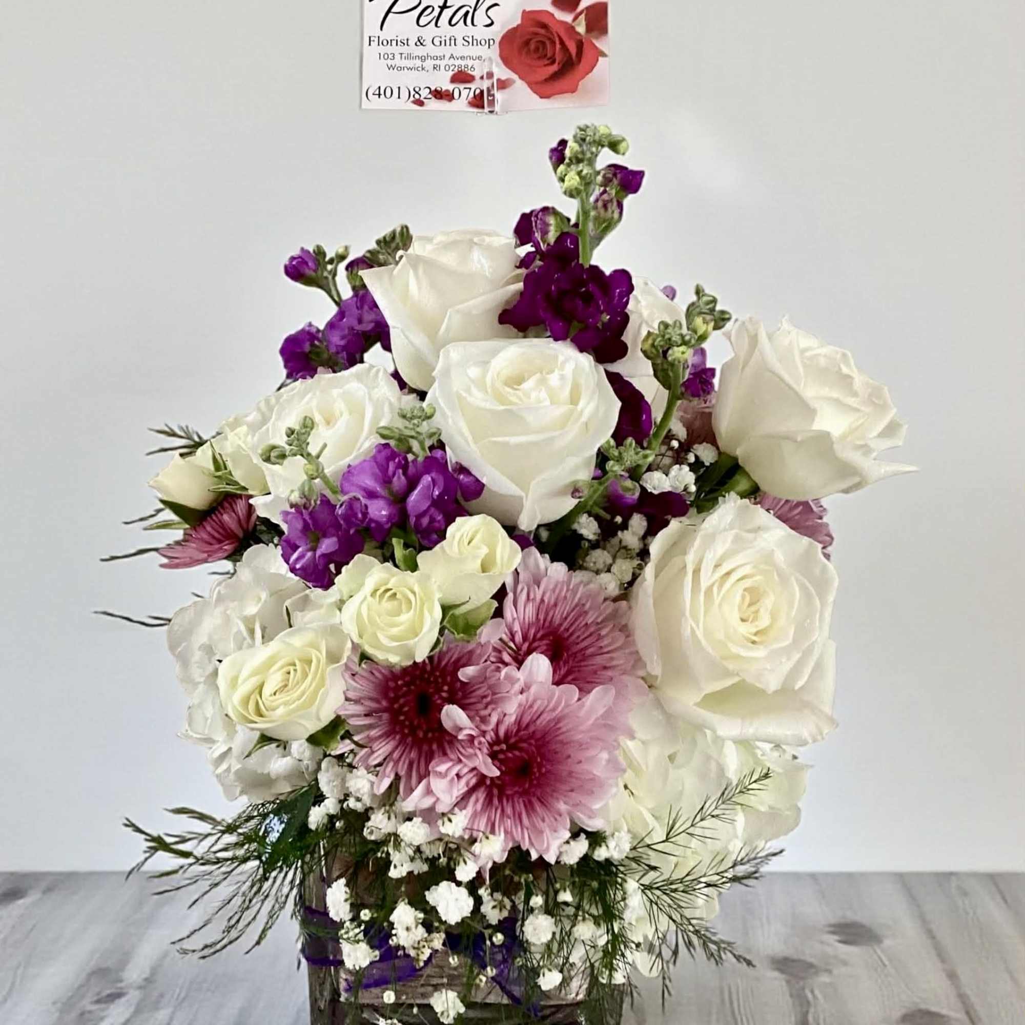 Conveying a sense of luxury and elegance, this arrangement is a truly