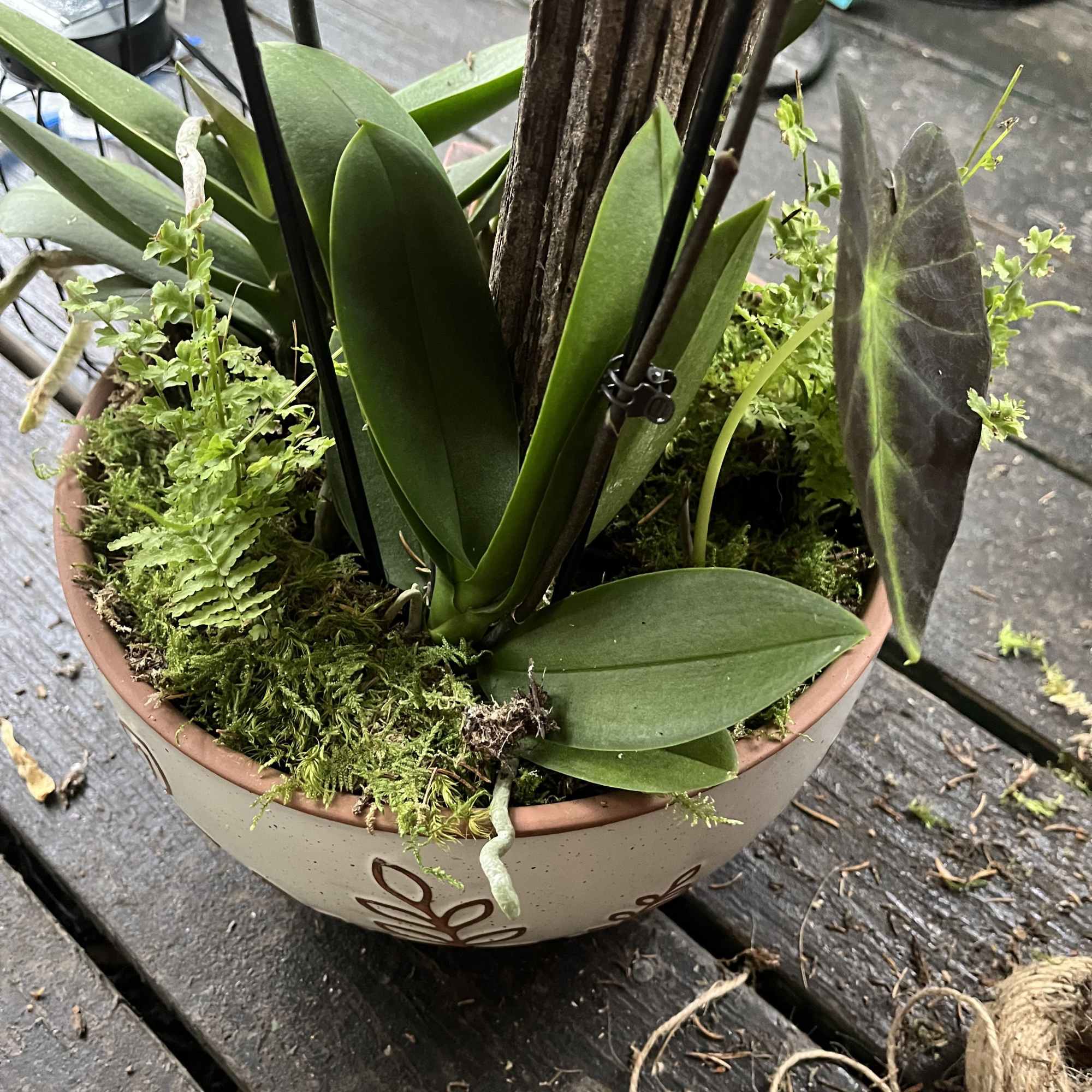 When we say not your average centerpiece, we mean it. This beautiful