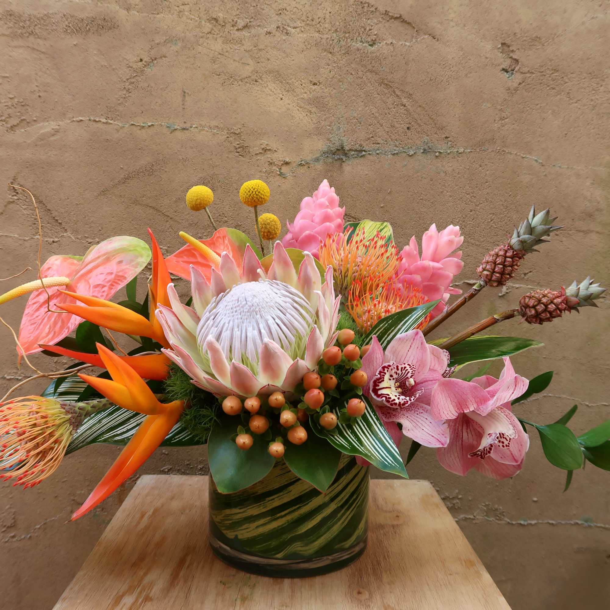 Tropical pink kissed arrangement.