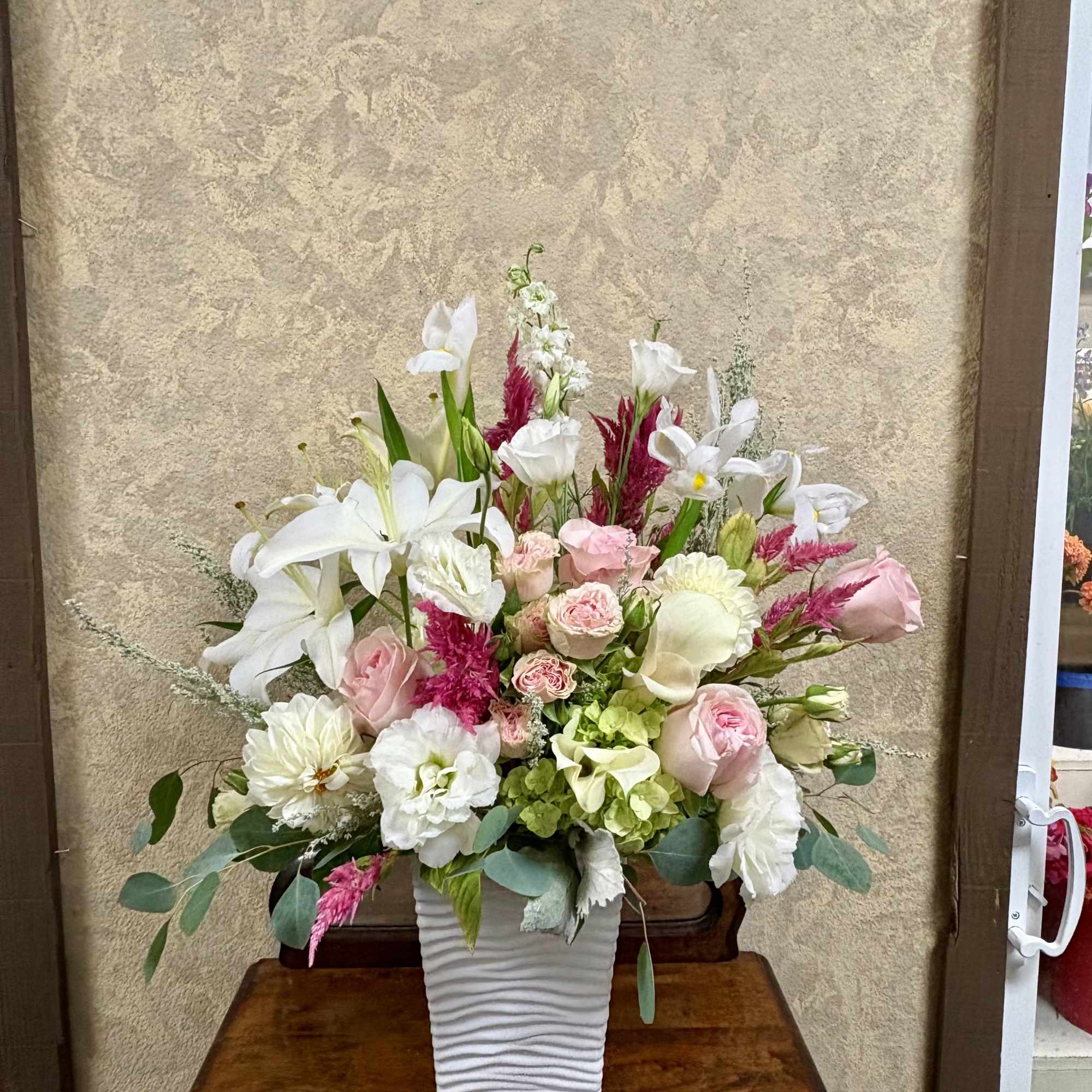 This sweet and elegant SHOWS the love with premium flowers.
Recipe: Seasonal Dahlias