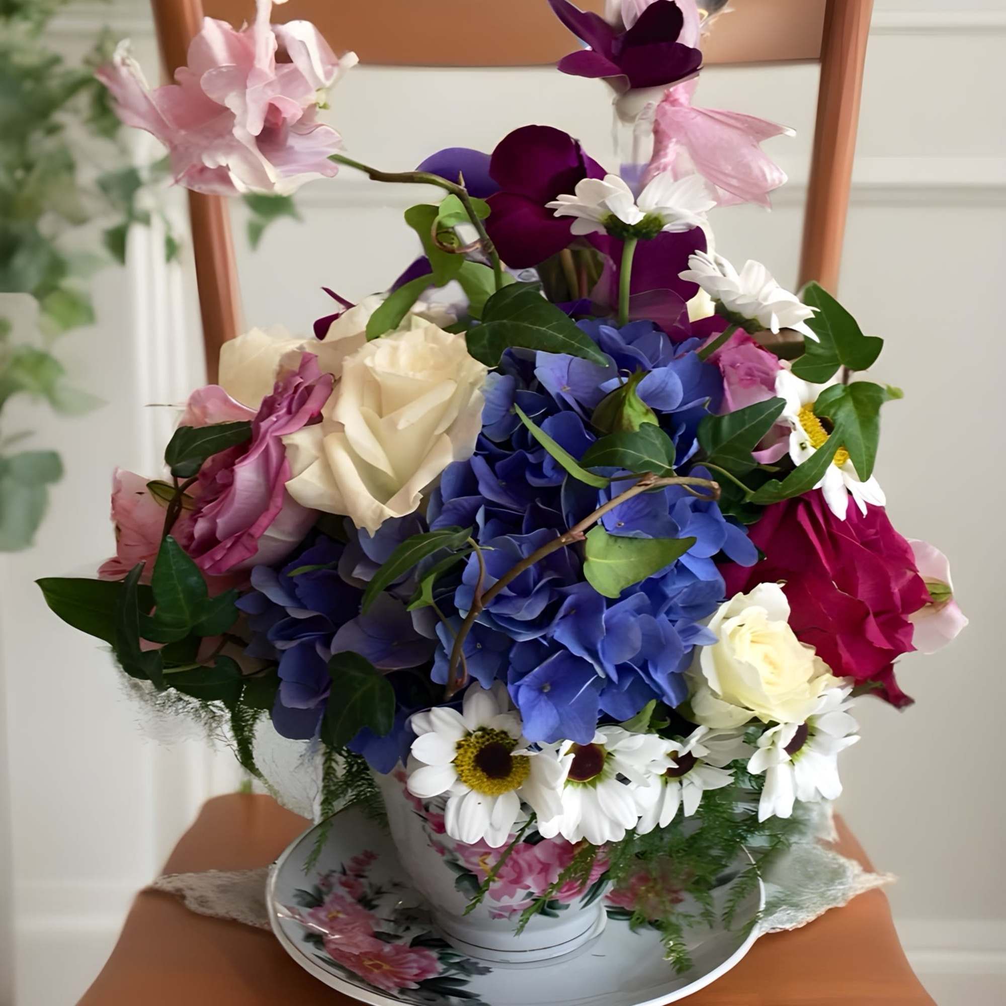 For the Tea* Lover in your life!  A mix of Seasonal