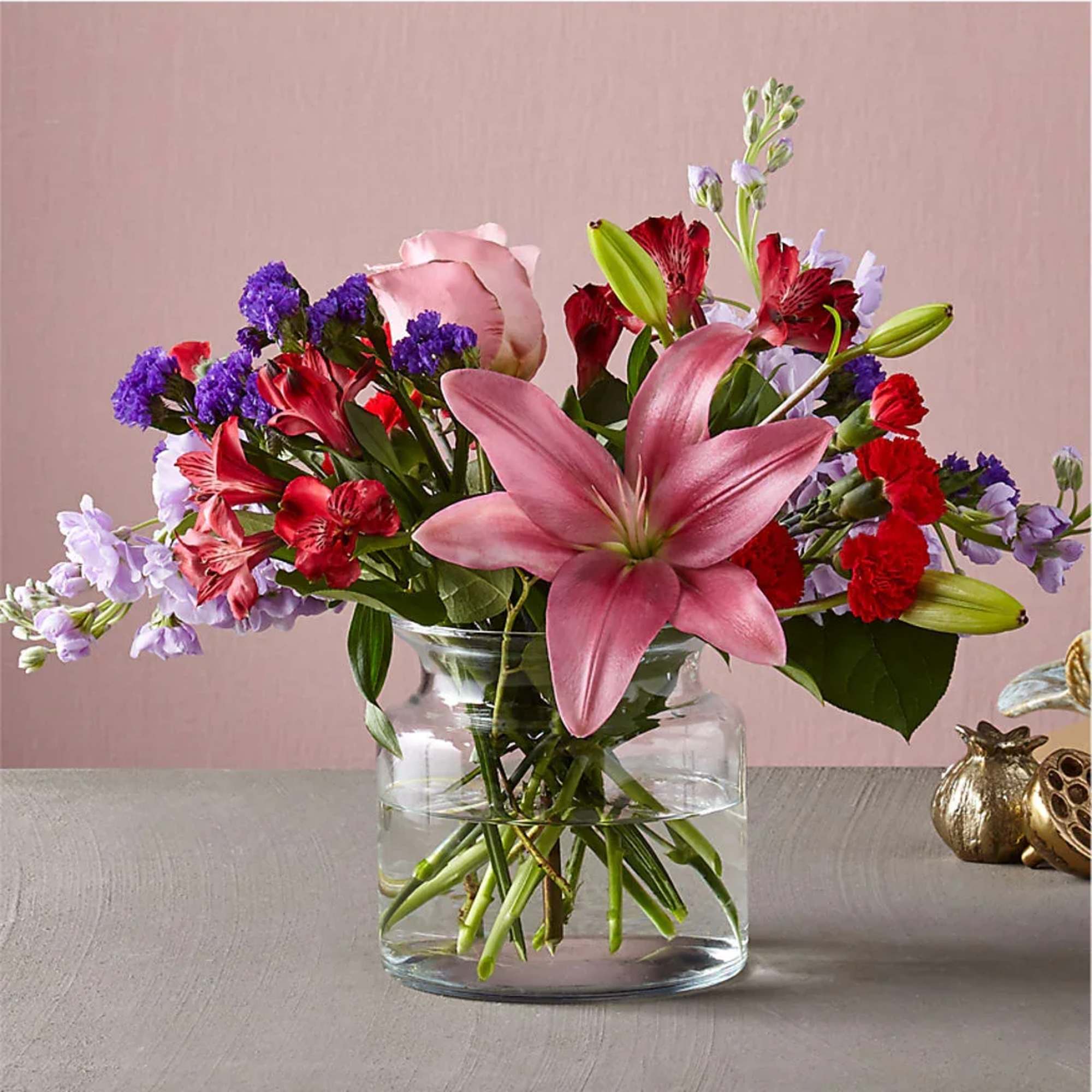 This fresh take on the classic Floral Arte arrangement is just the