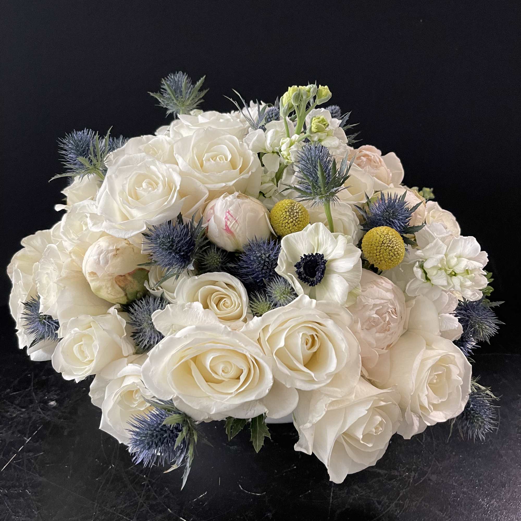 This all white with blue and yellow accent is perfect to welcome