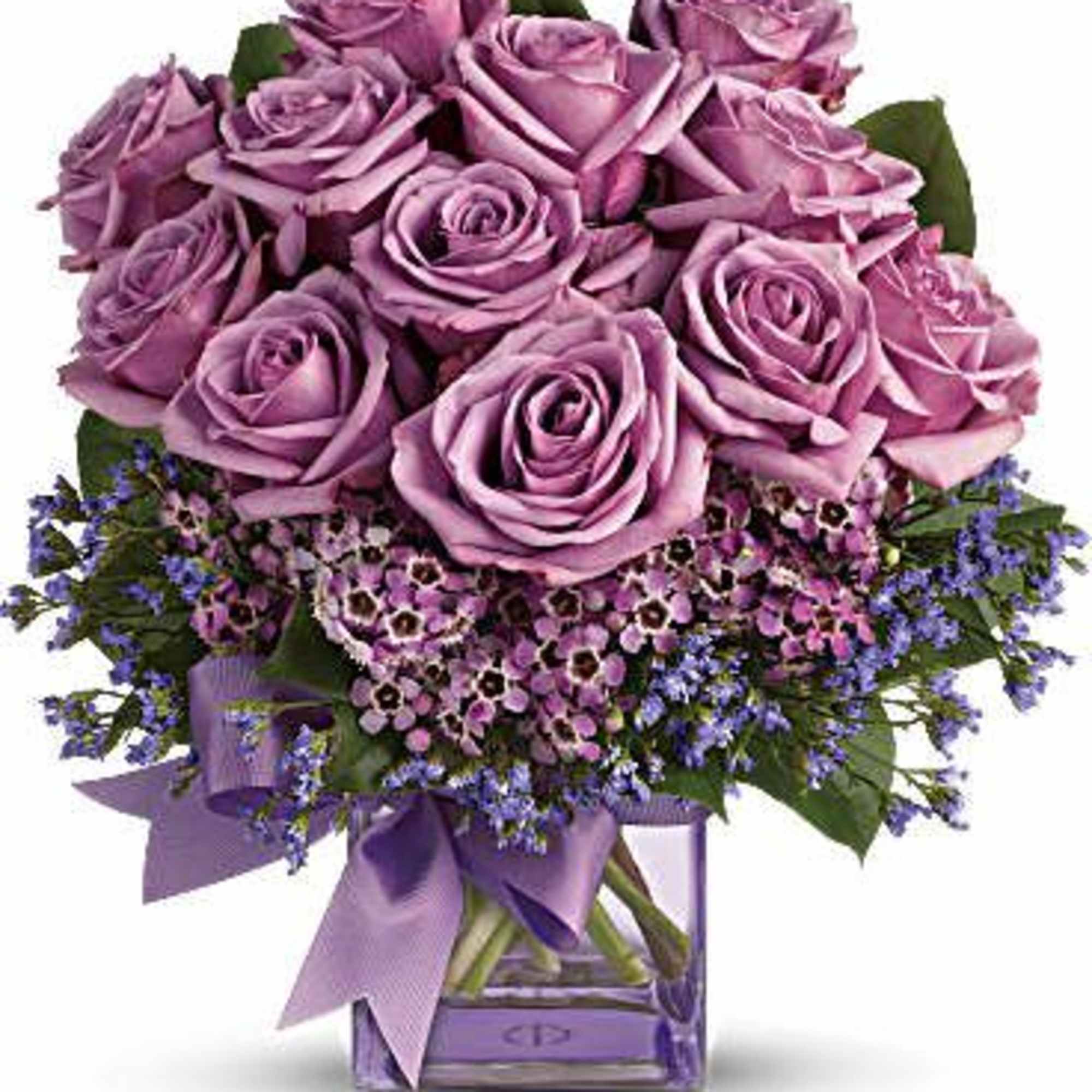 Shades of purple are in perfect harmony in this profoundly pretty arrangement.