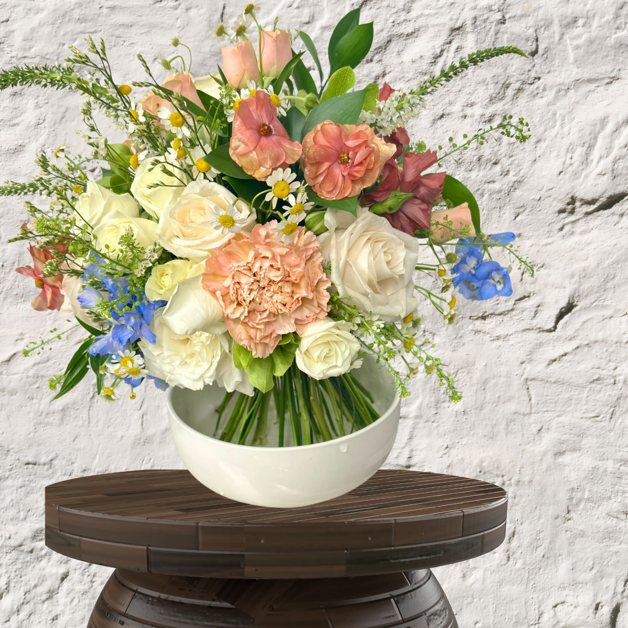 Artisan Craftsmanship. Organic Movement. .

Experience the timeless elegance of the European Hand-Tied