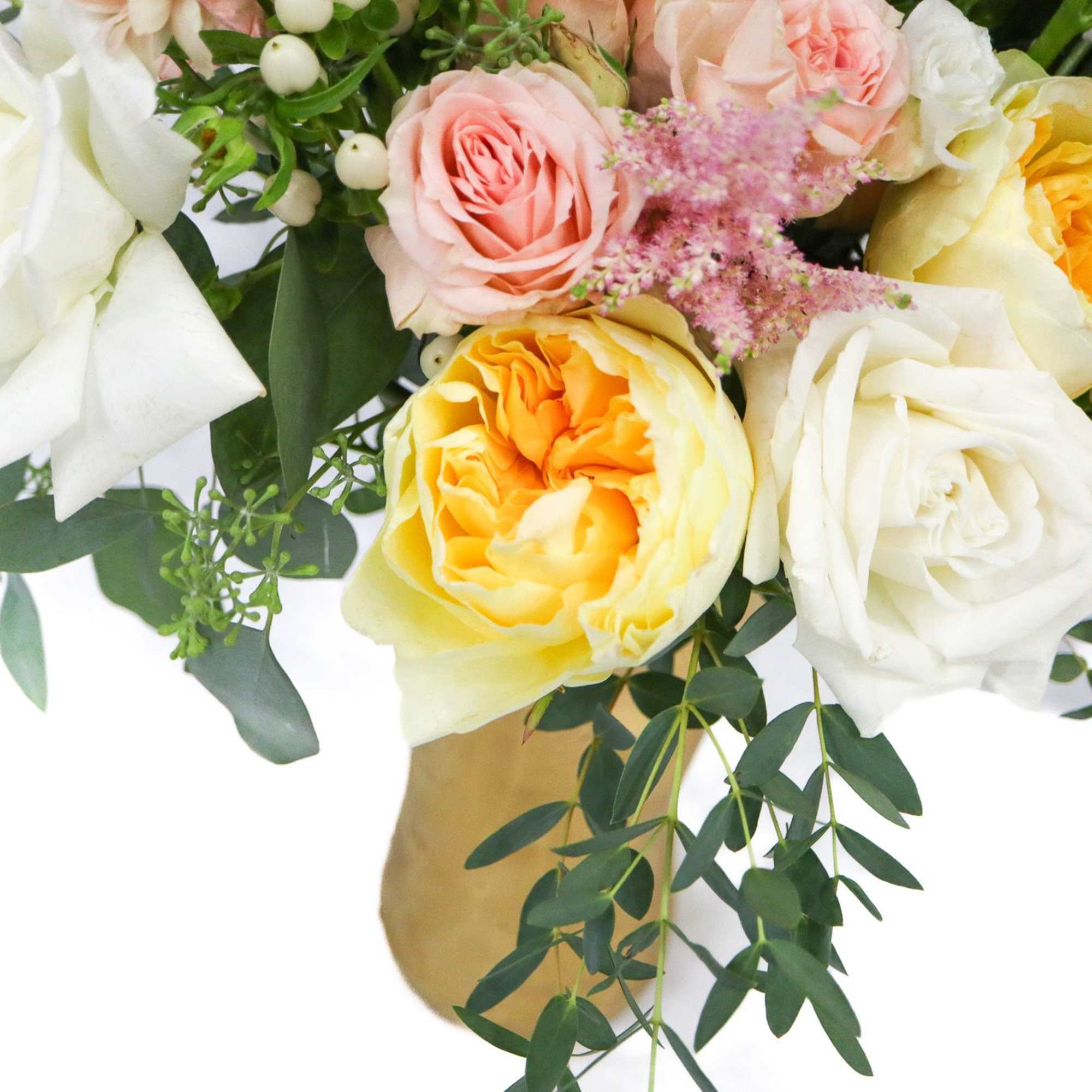 Step into a world of timeless elegance with the Muze Bouquet. This