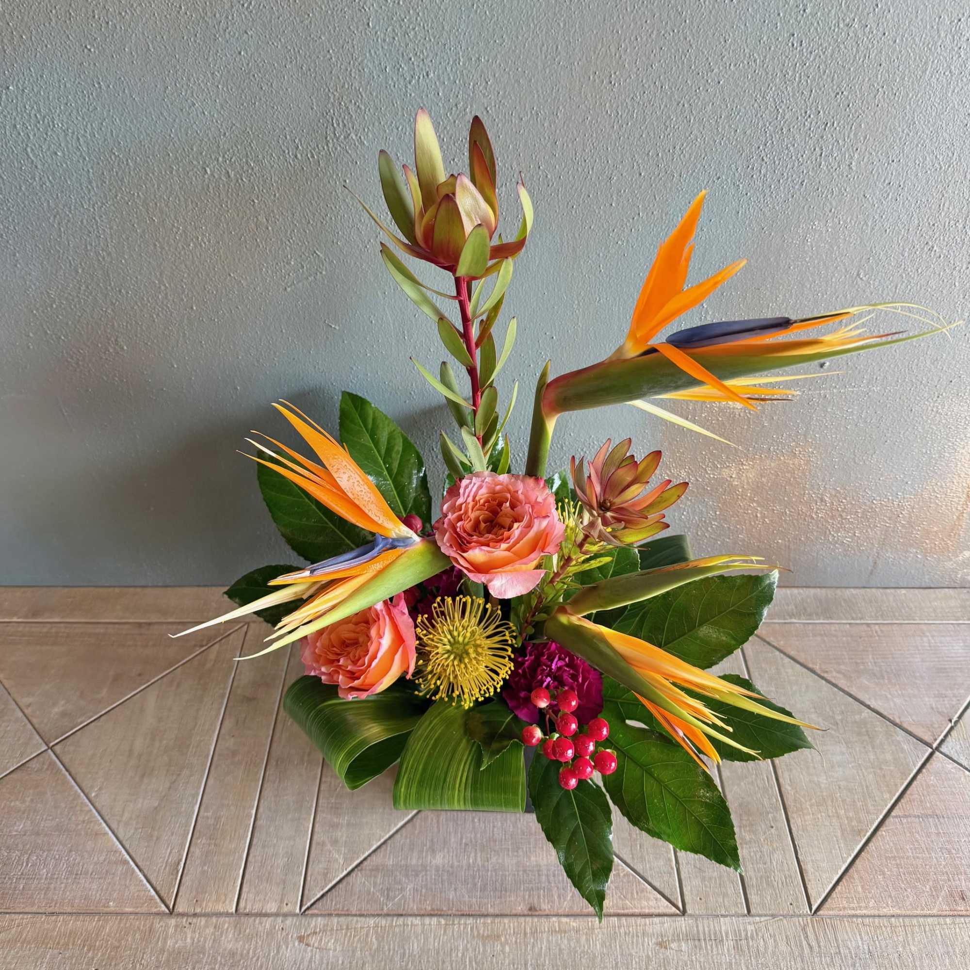 This beautiful tropical design will have you thinking of warm tropical vacations